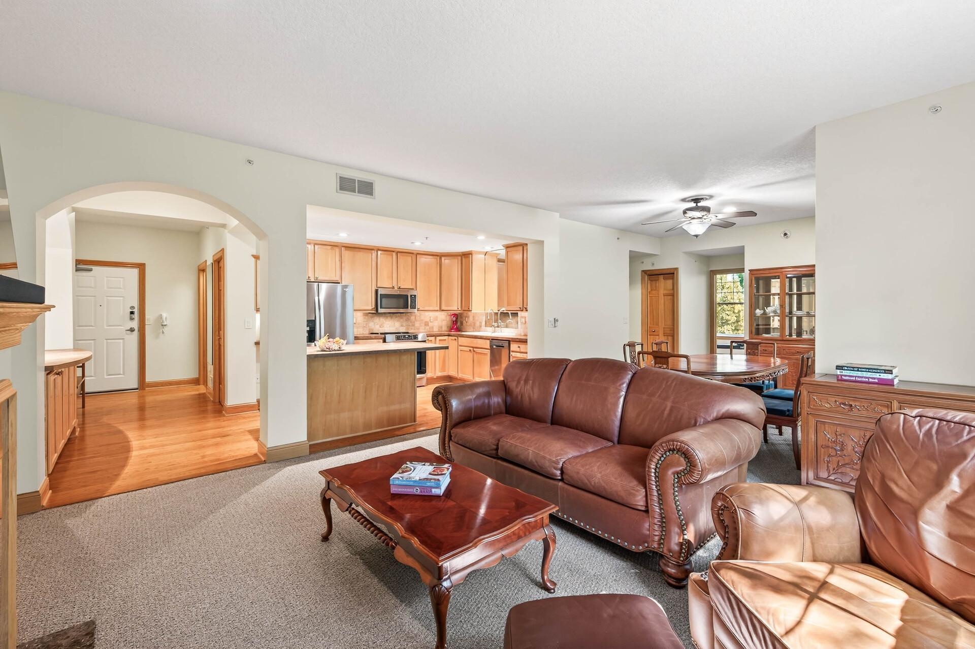 8317 Townsend Drive Unit: 215