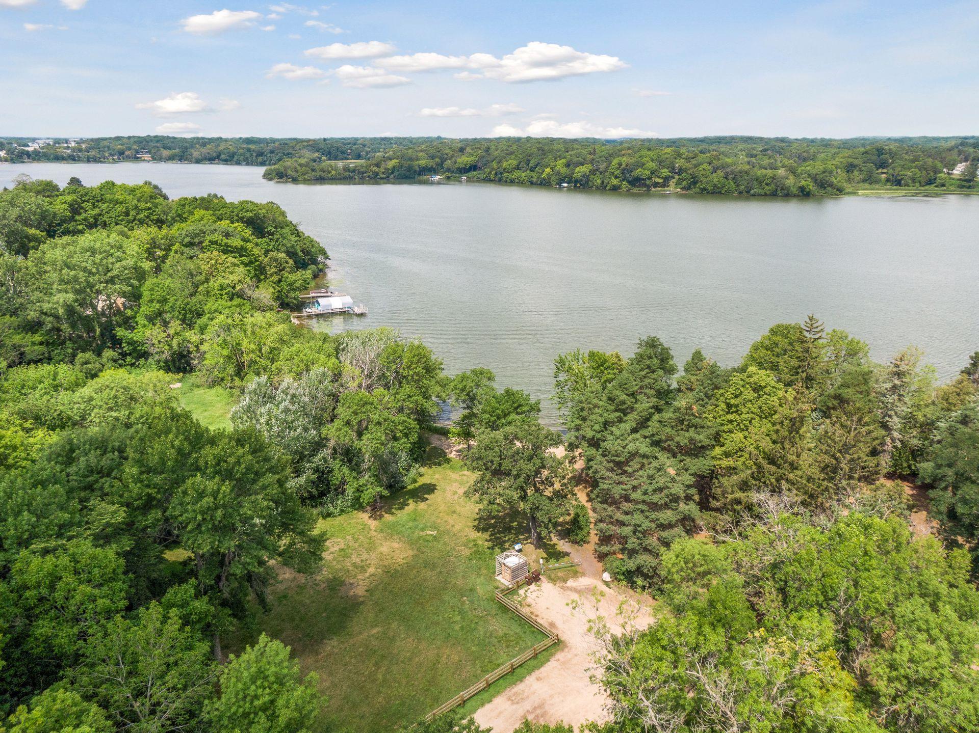 1050 Old Long Lake Road