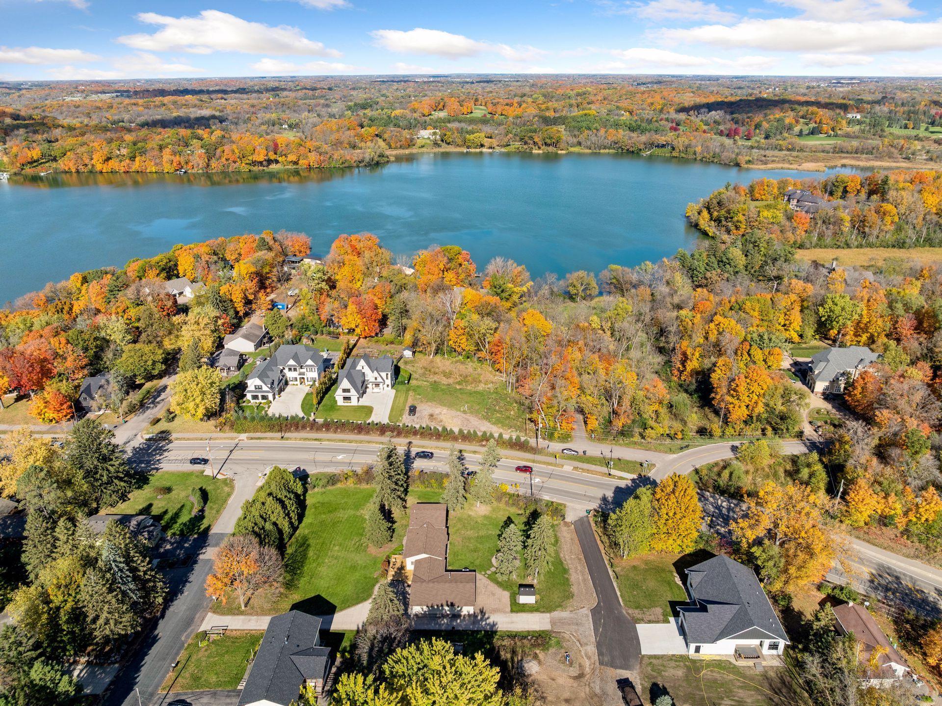 1050 Old Long Lake Road