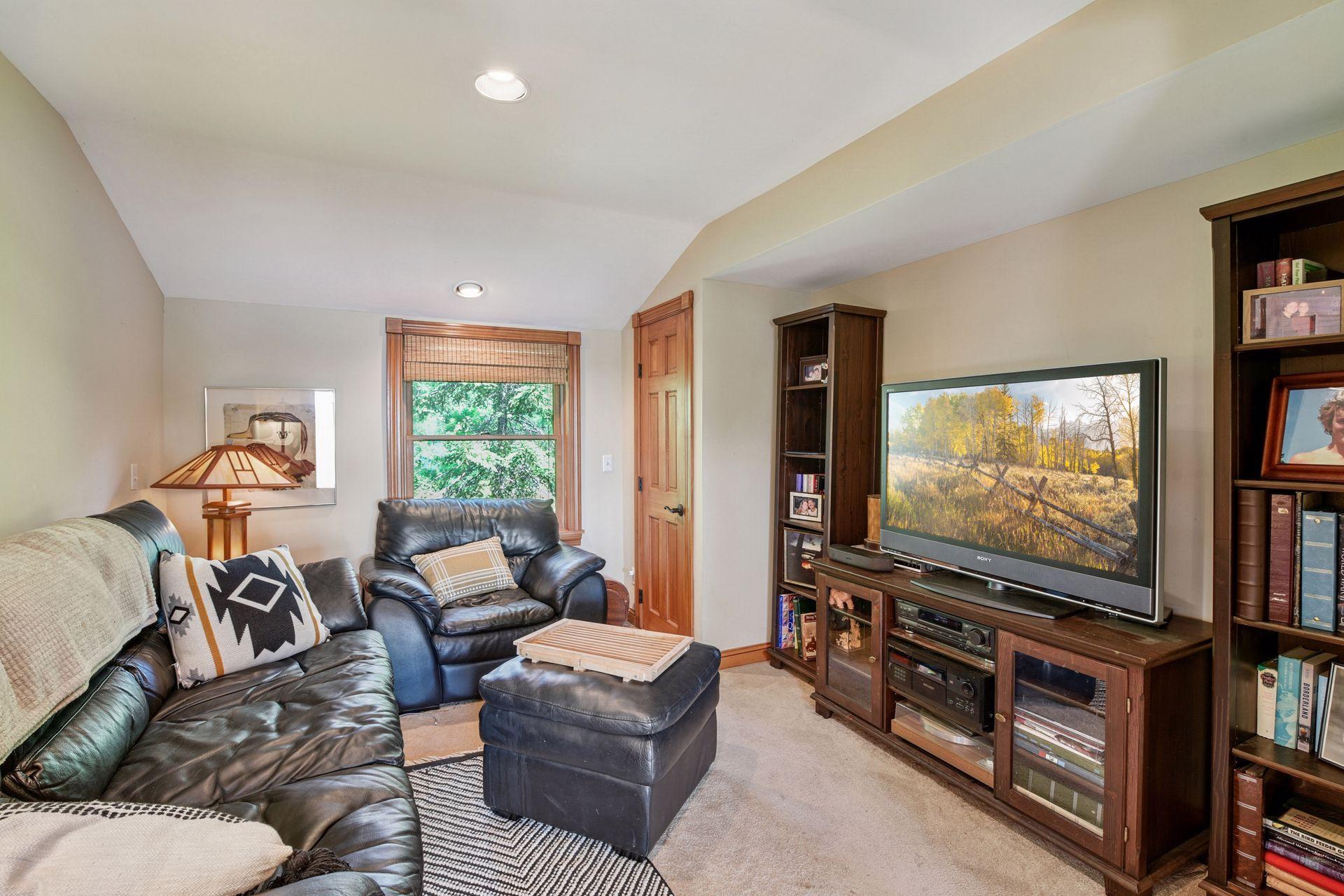 5375 Cedar Point Road