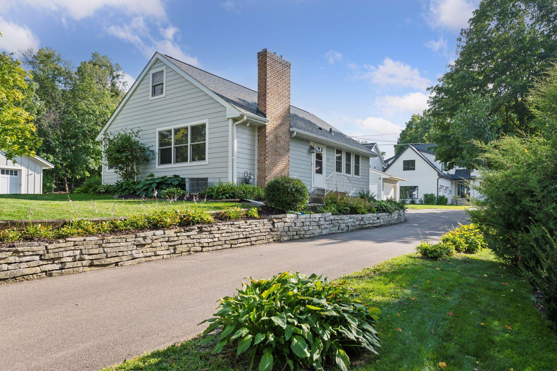 2915 Casco Point Road