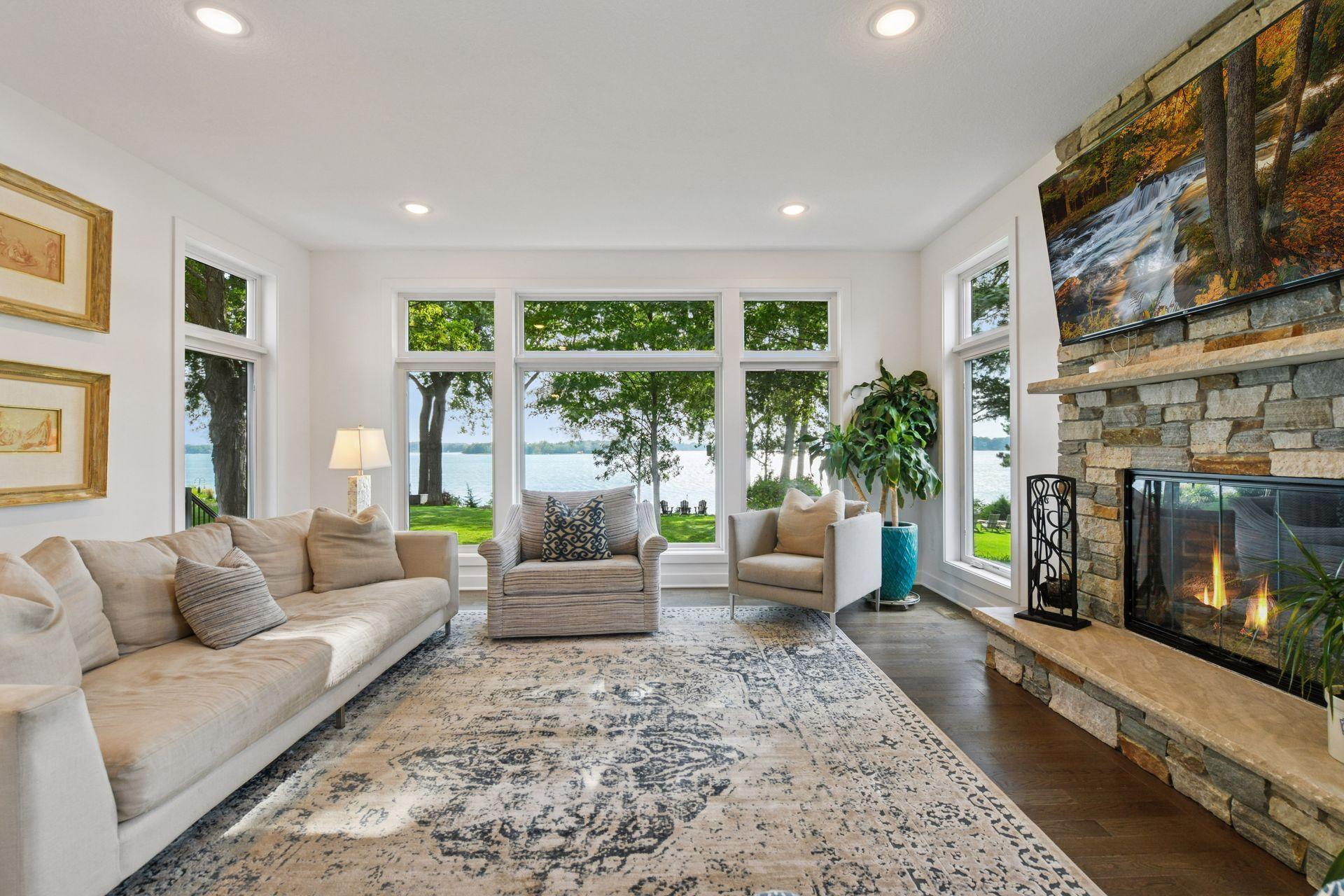 2915 Casco Point Road