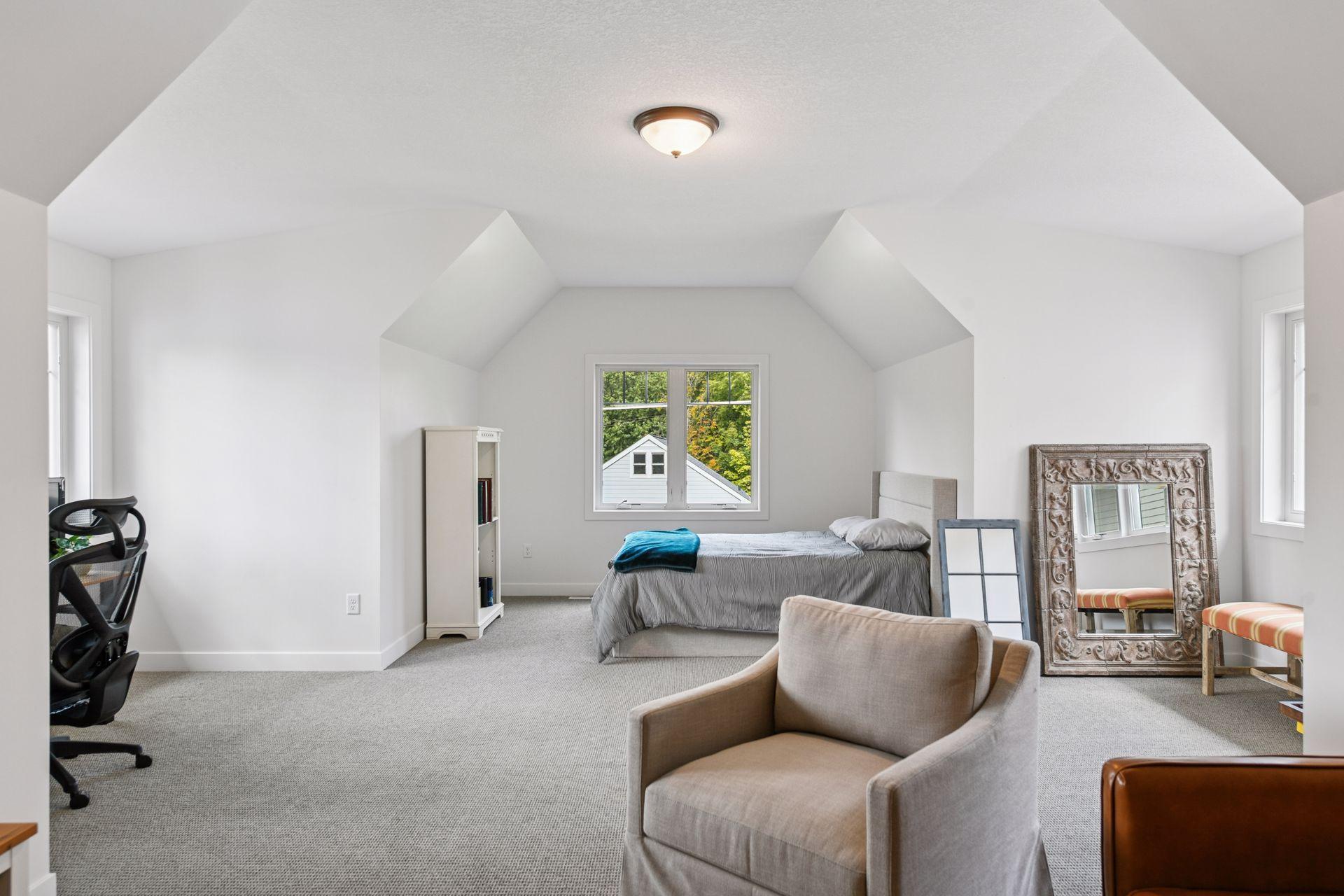 2915 Casco Point Road