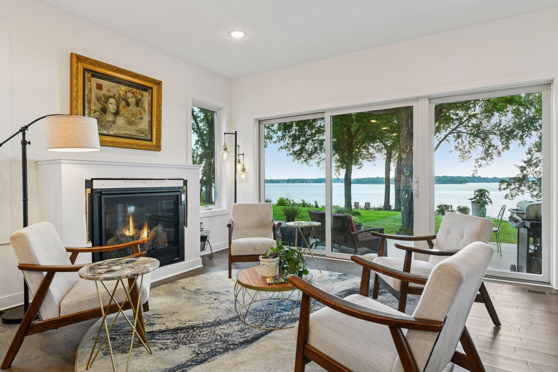 2915 Casco Point Road