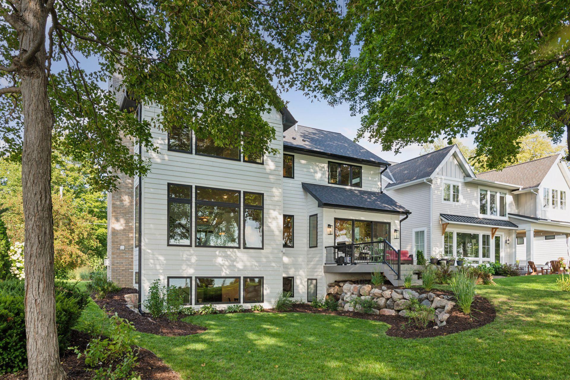 2915 Casco Point Road