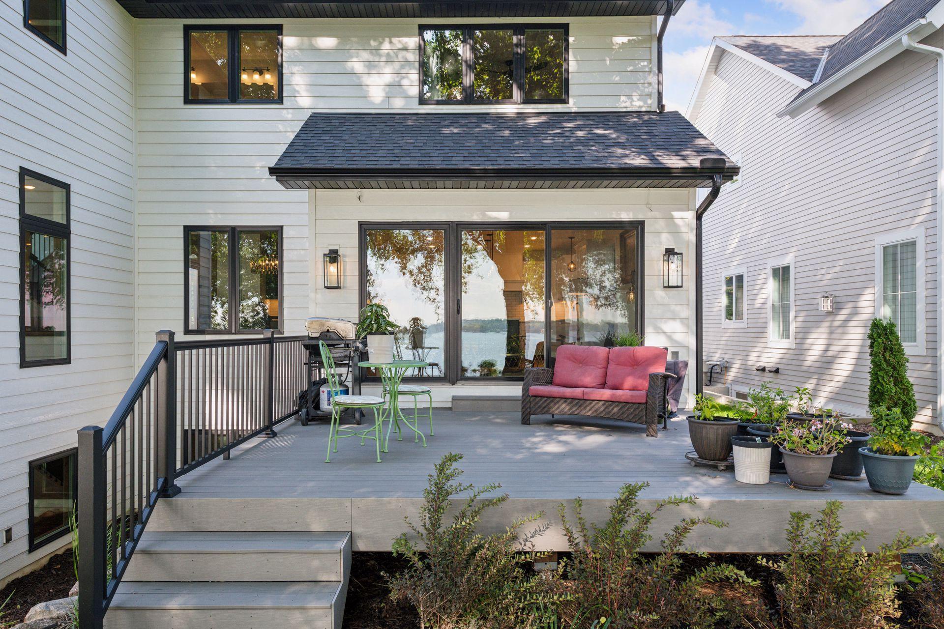 2915 Casco Point Road