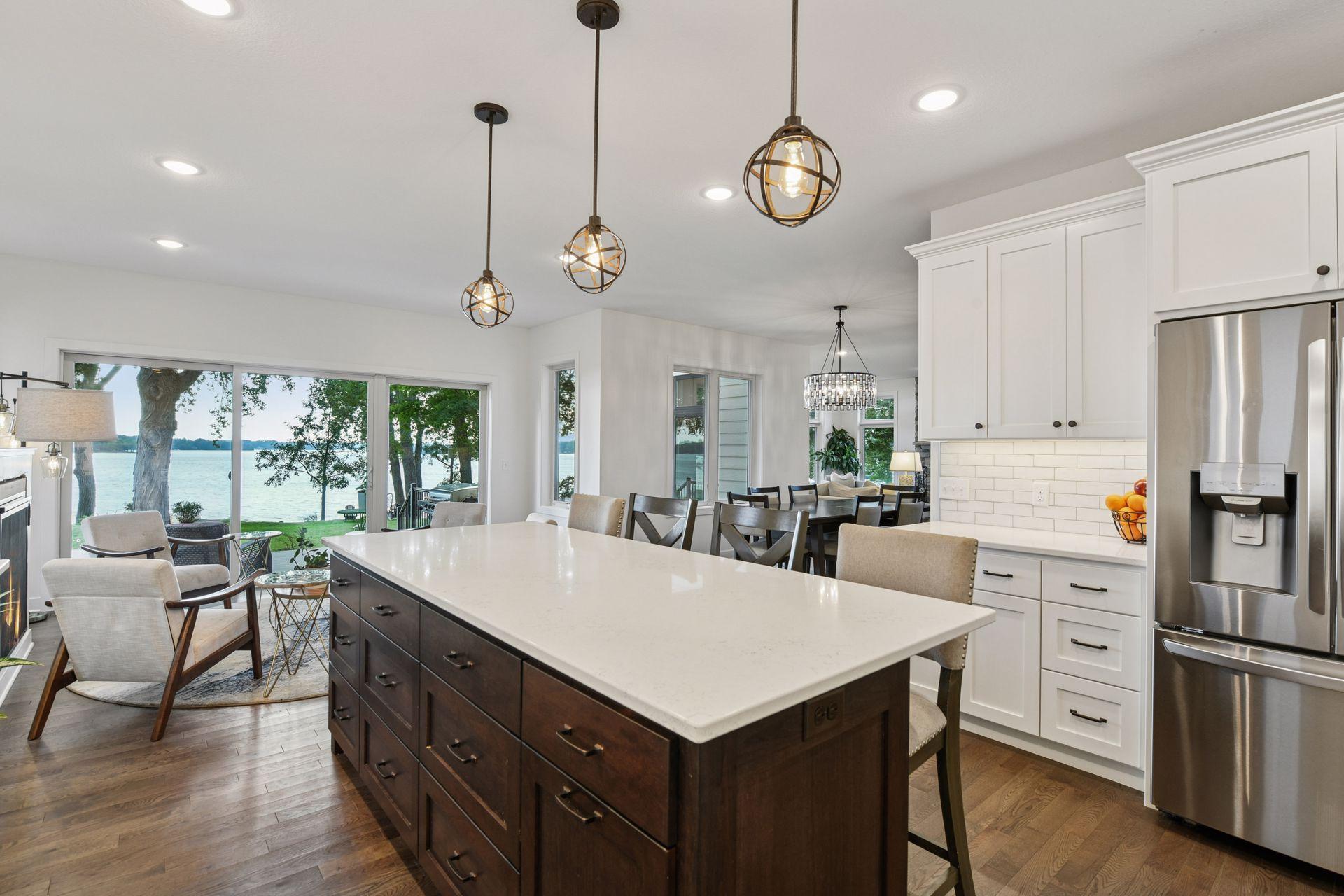 2915 Casco Point Road