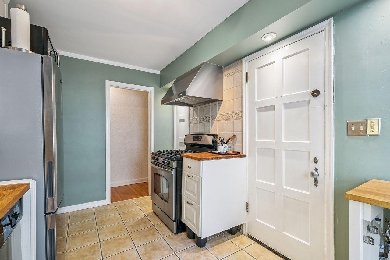 3914 Sheridan Avenue S Unit: 1