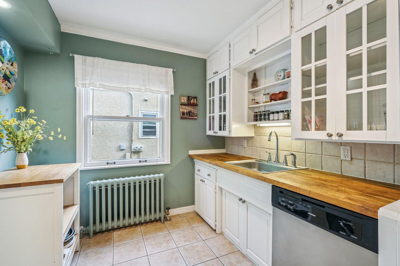 3914 Sheridan Avenue S Unit: 1