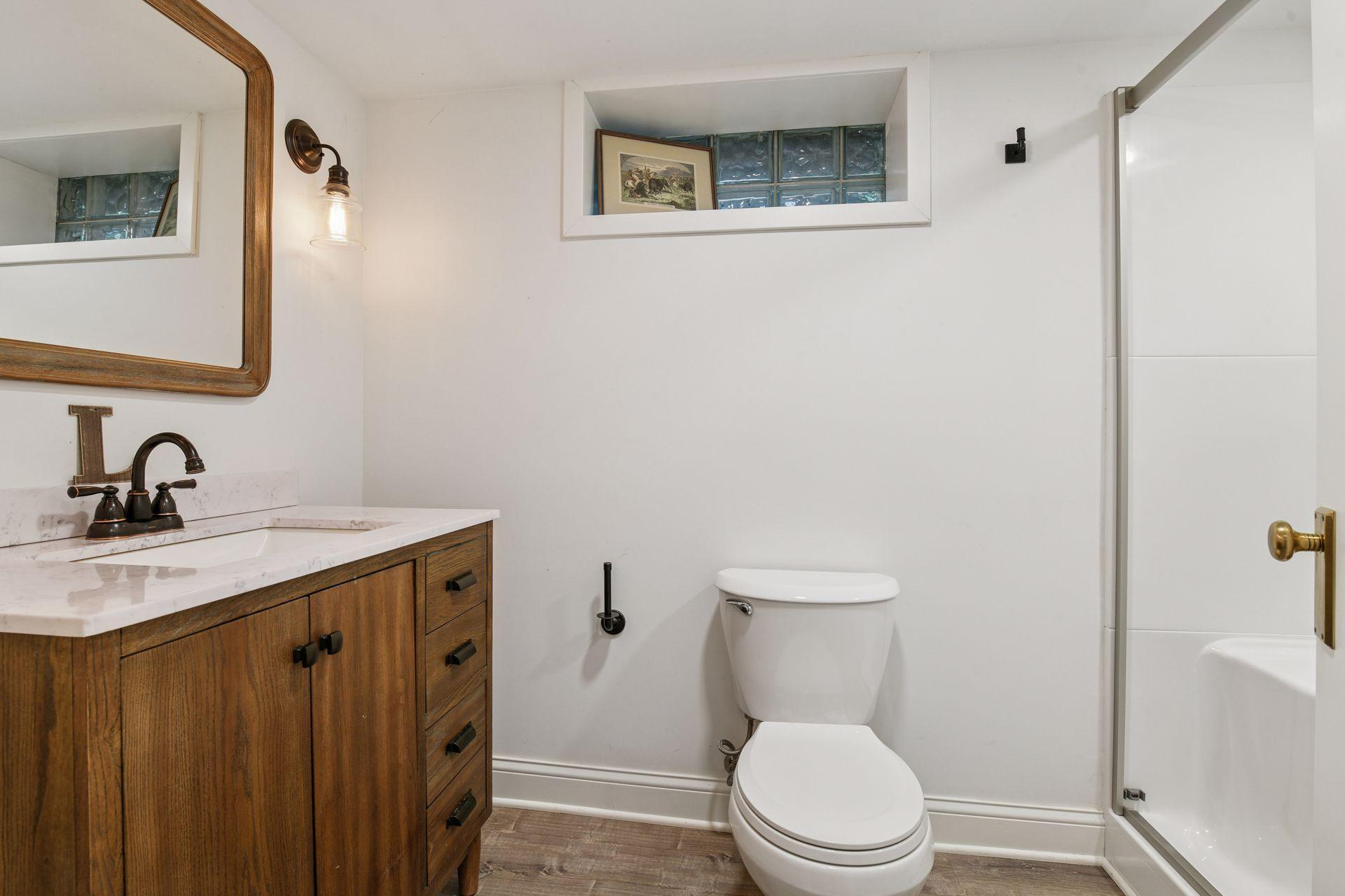 2855 Irving Avenue S