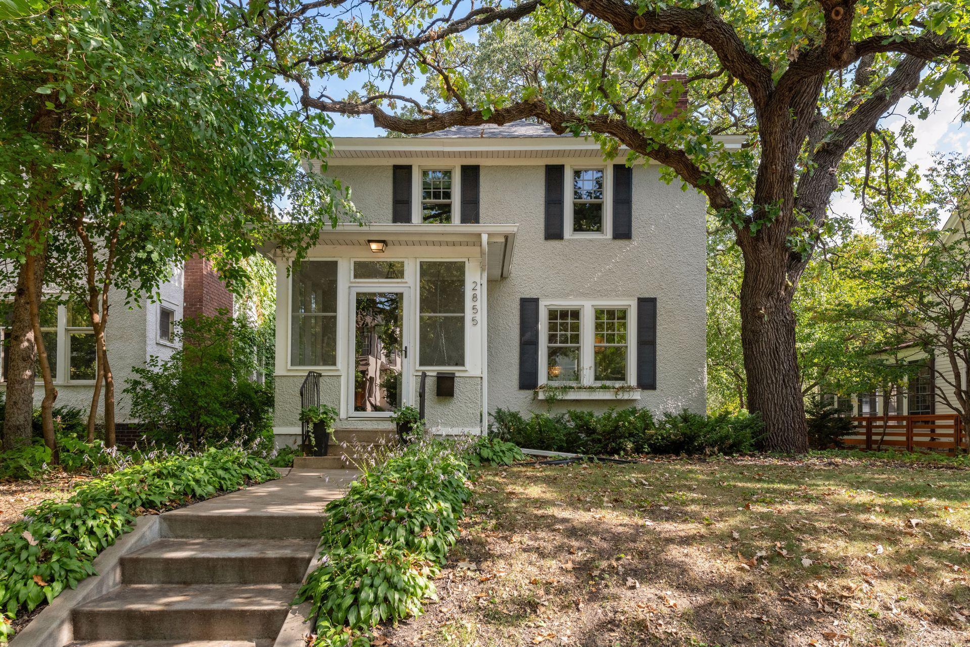 2855 Irving Avenue S