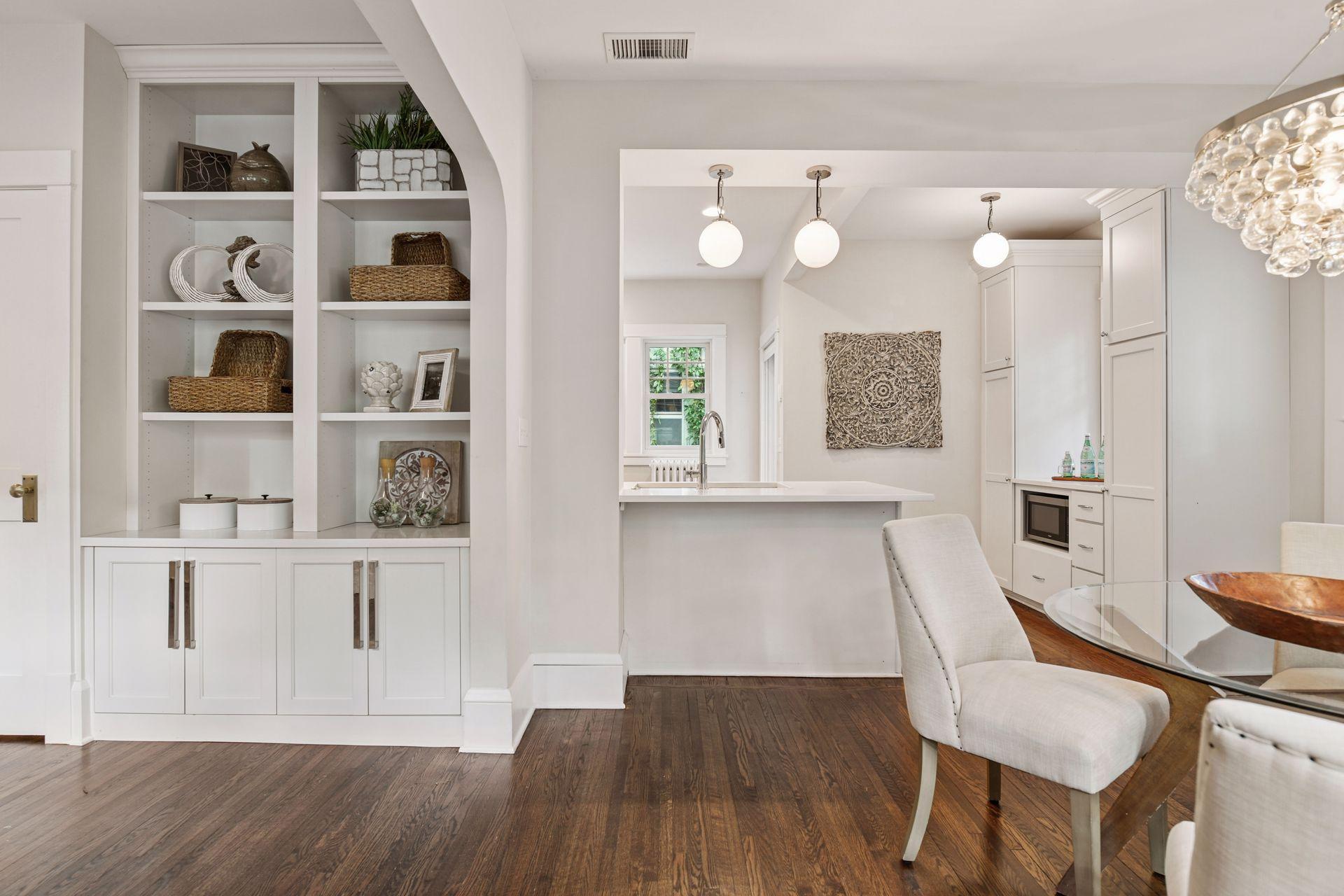 2855 Irving Avenue S