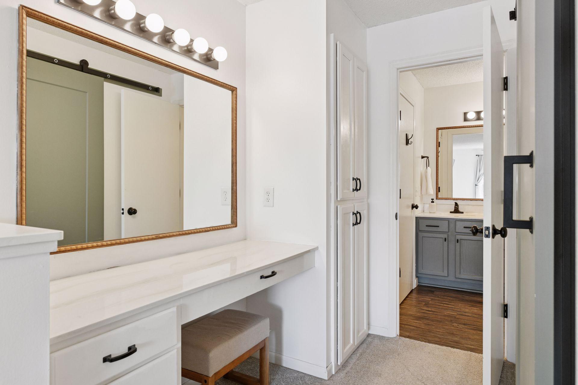 1160 Crystal Place W