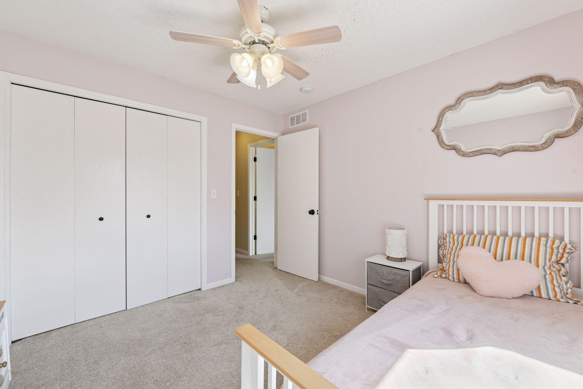 1160 Crystal Place W