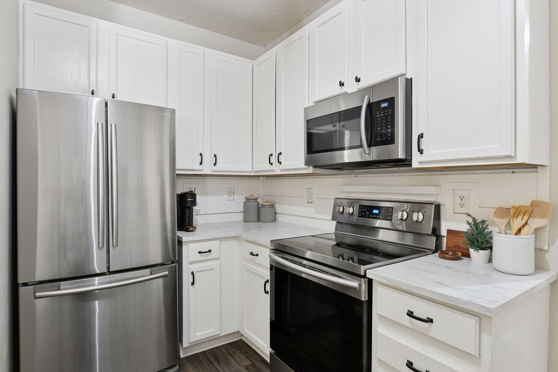 1160 Crystal Place W