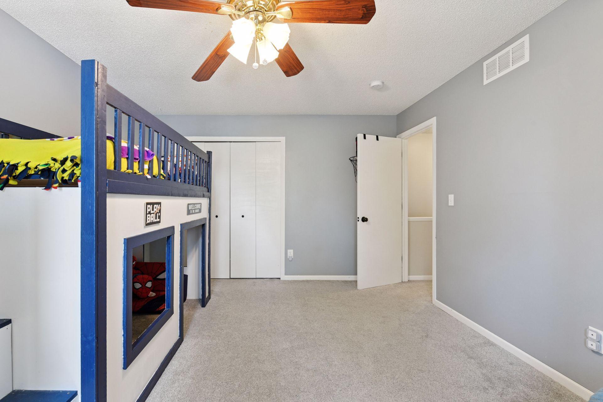 1160 Crystal Place W