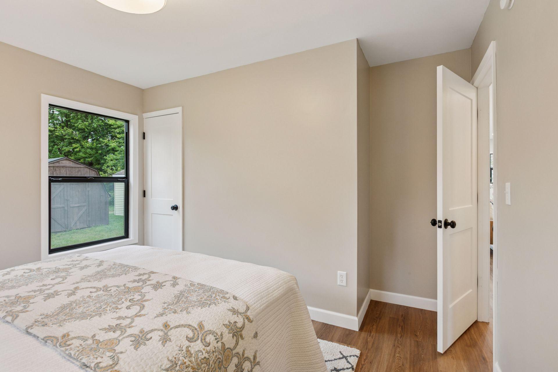 5848 Quebec Avenue N