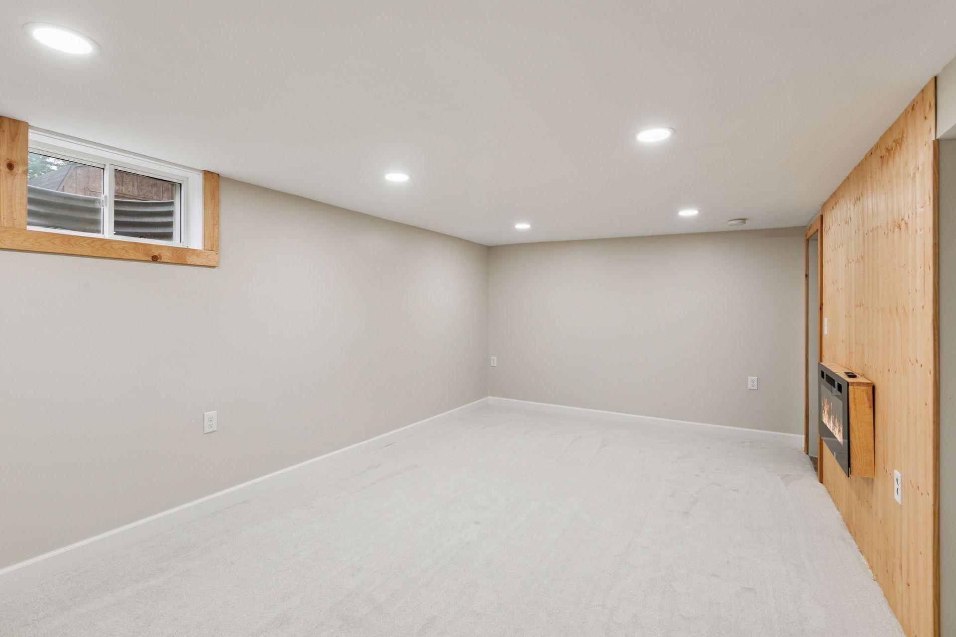 5848 Quebec Avenue N