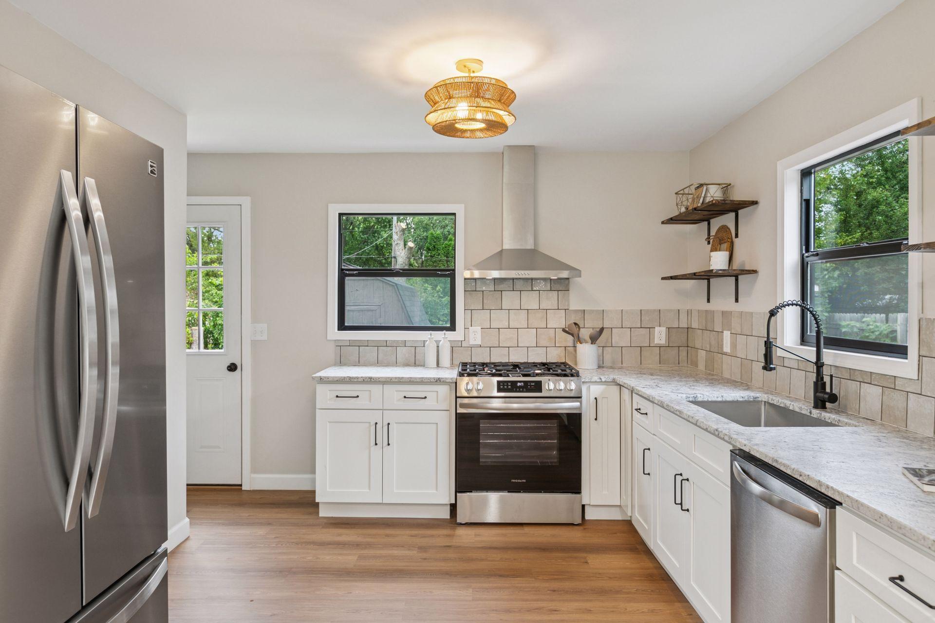 5848 Quebec Avenue N