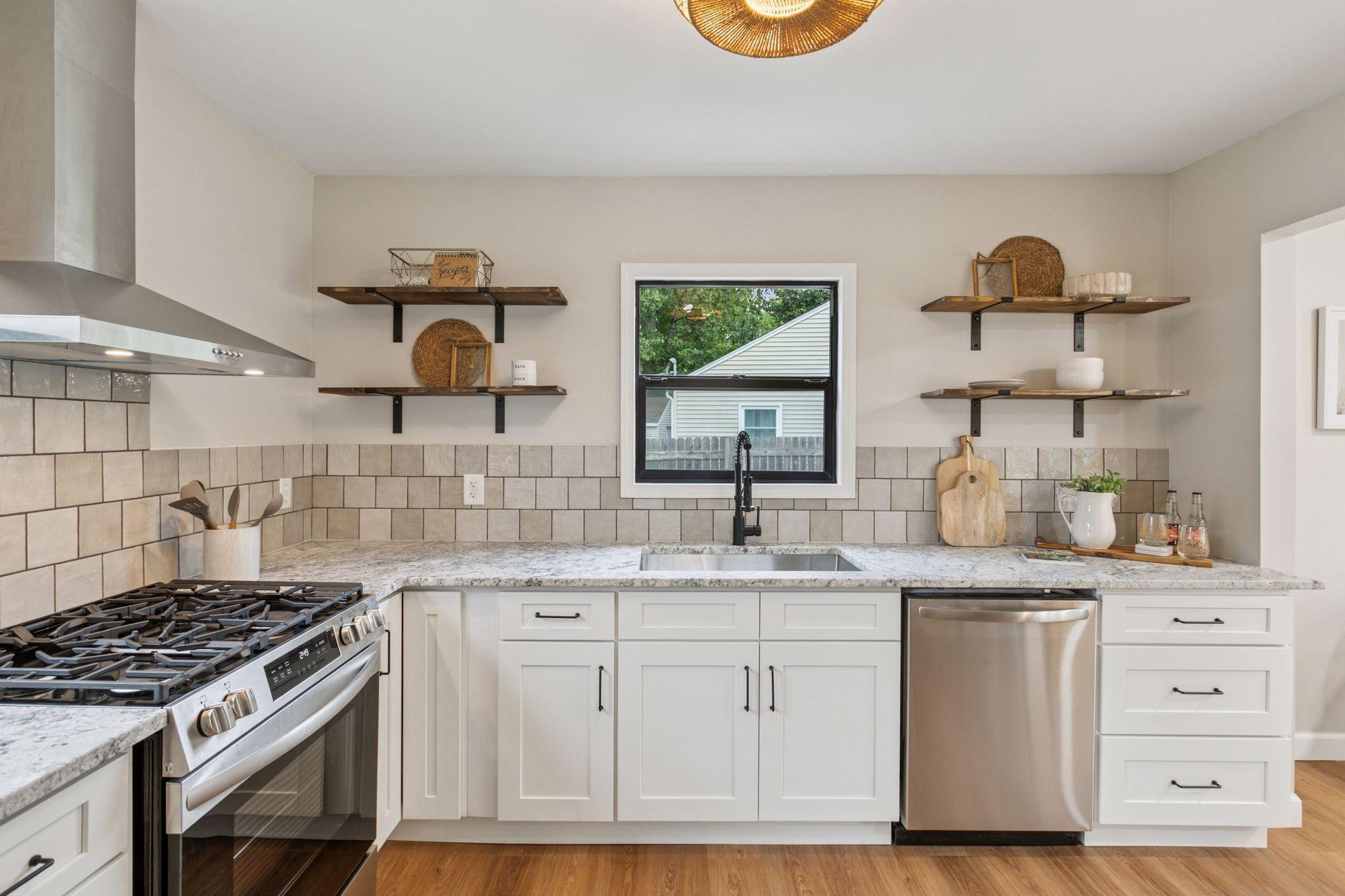 5848 Quebec Avenue N