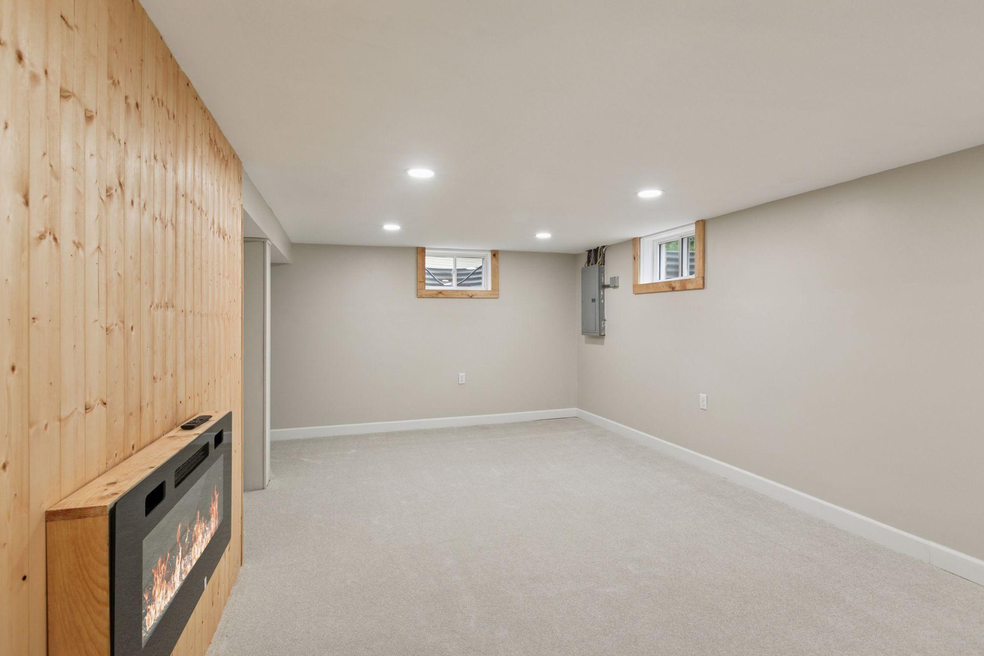 5848 Quebec Avenue N