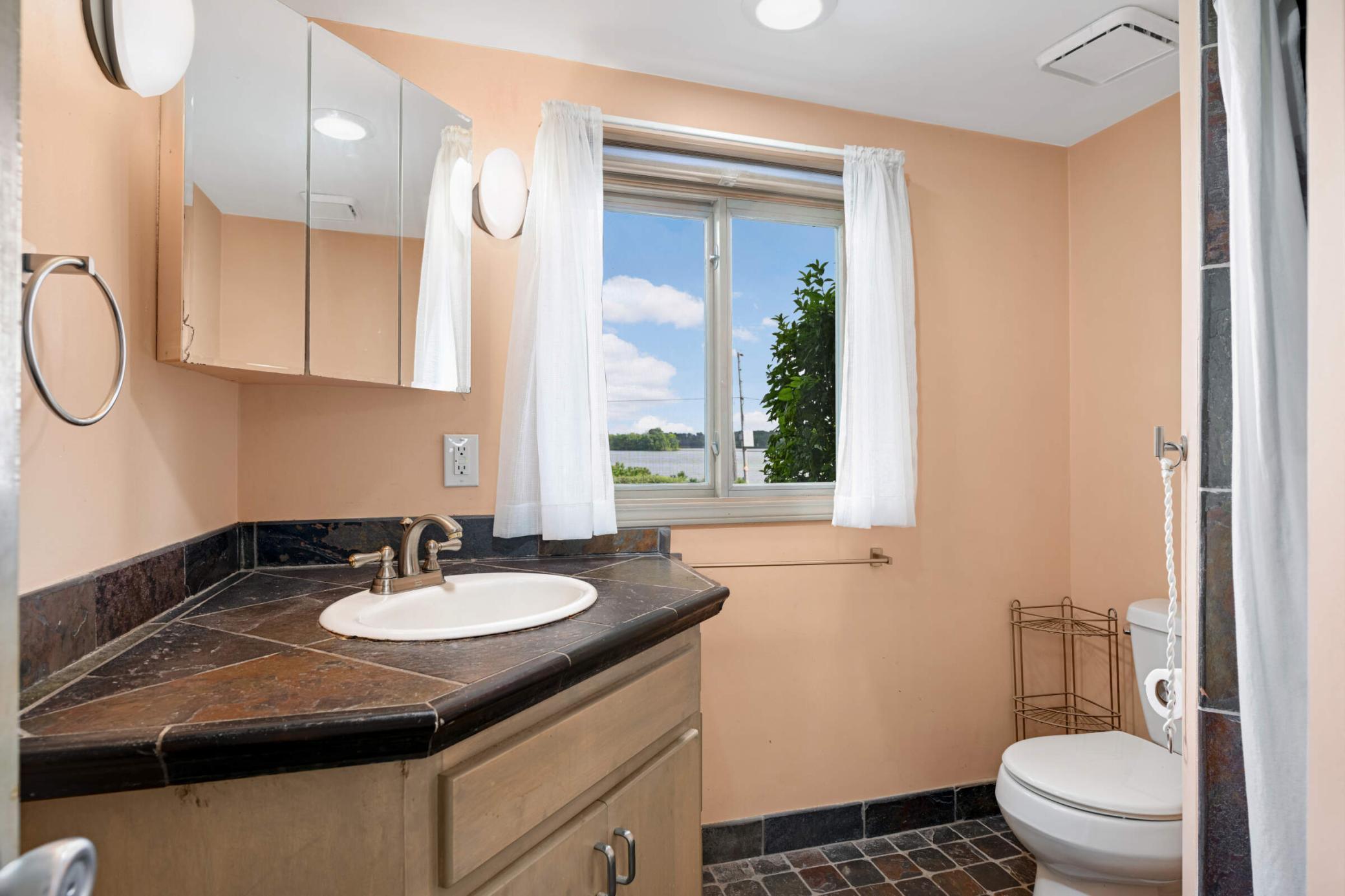 14020 Townline Avenue