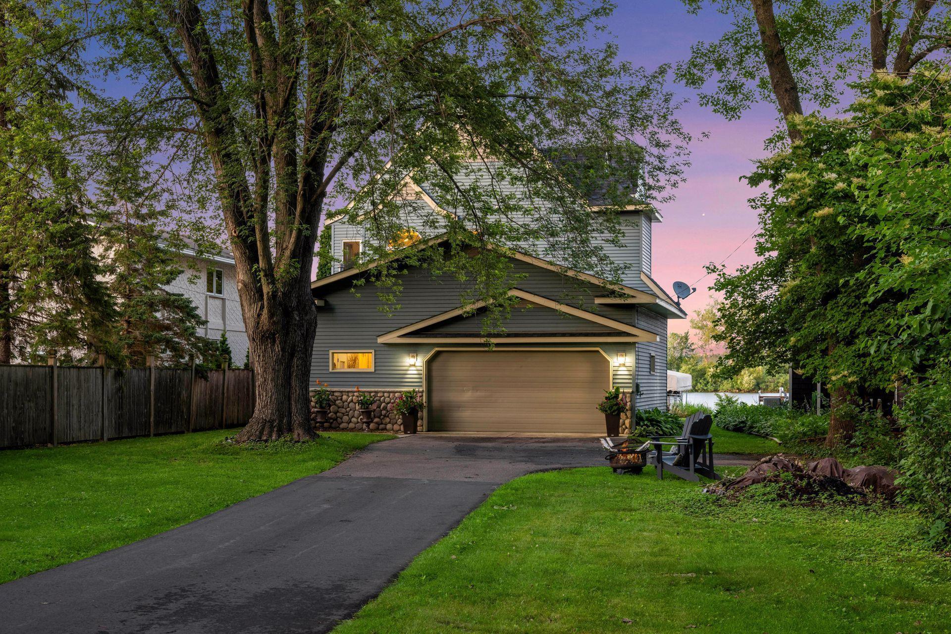 2819 Mckenzie Point Road