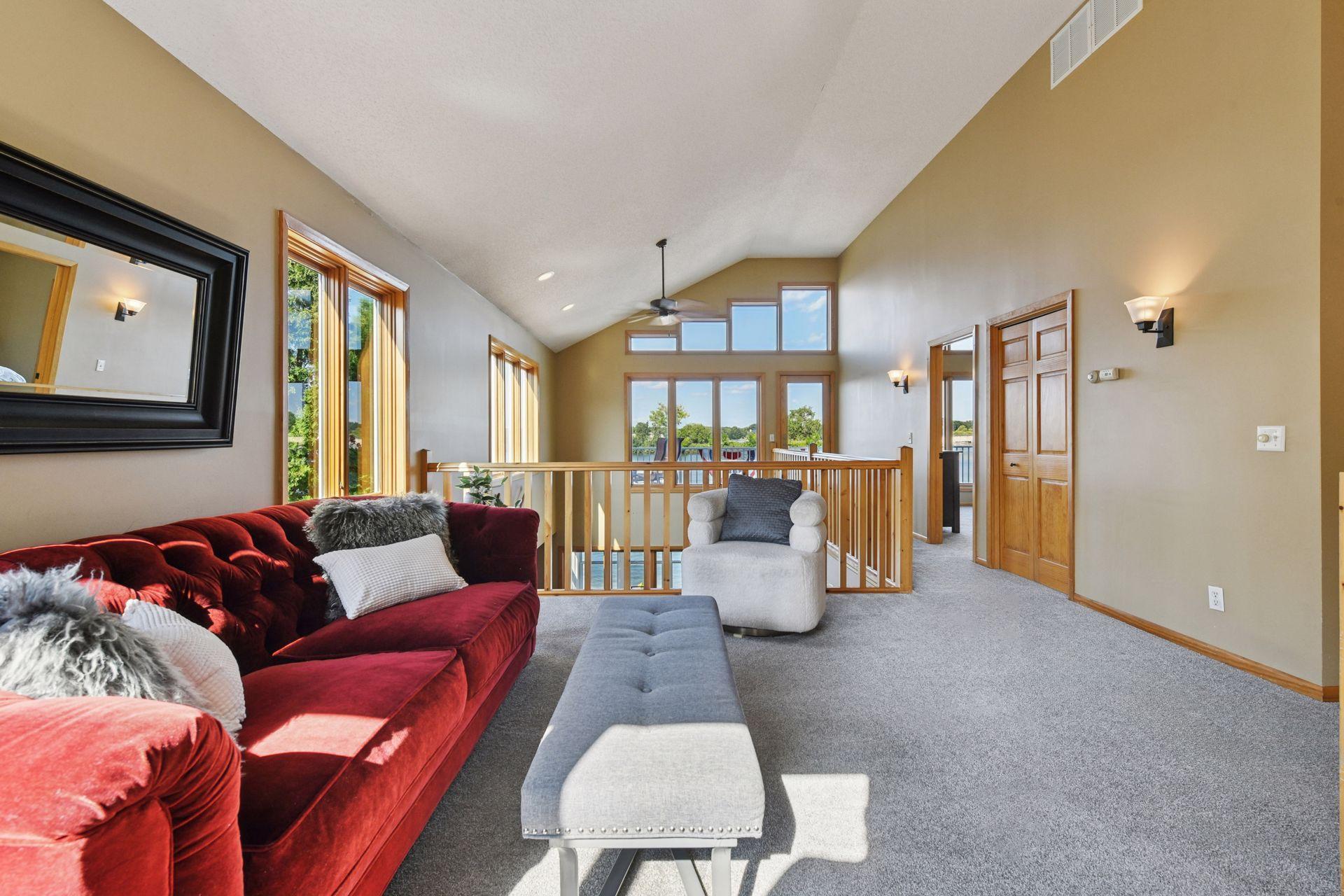 2819 Mckenzie Point Road