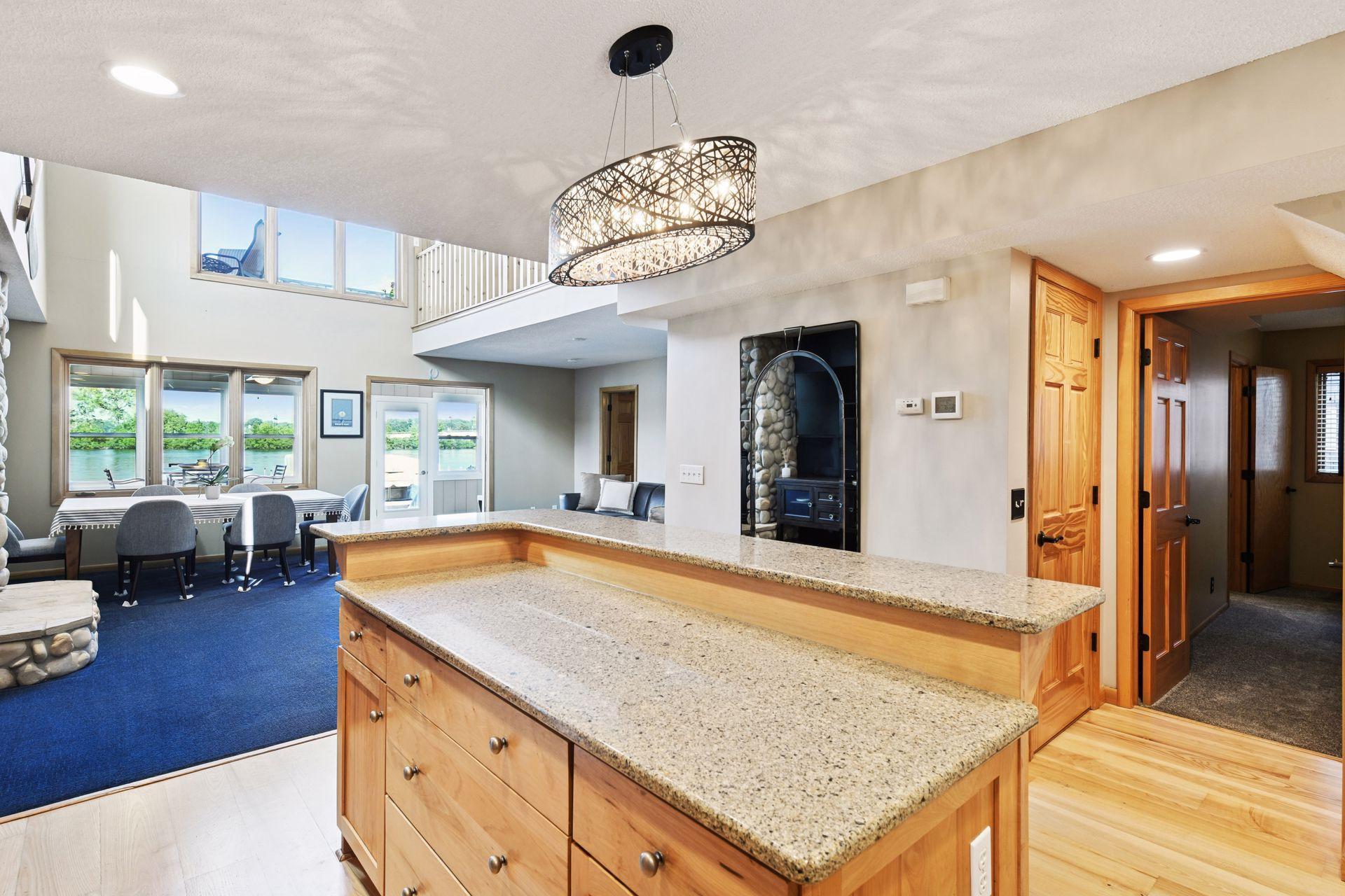 2819 Mckenzie Point Road