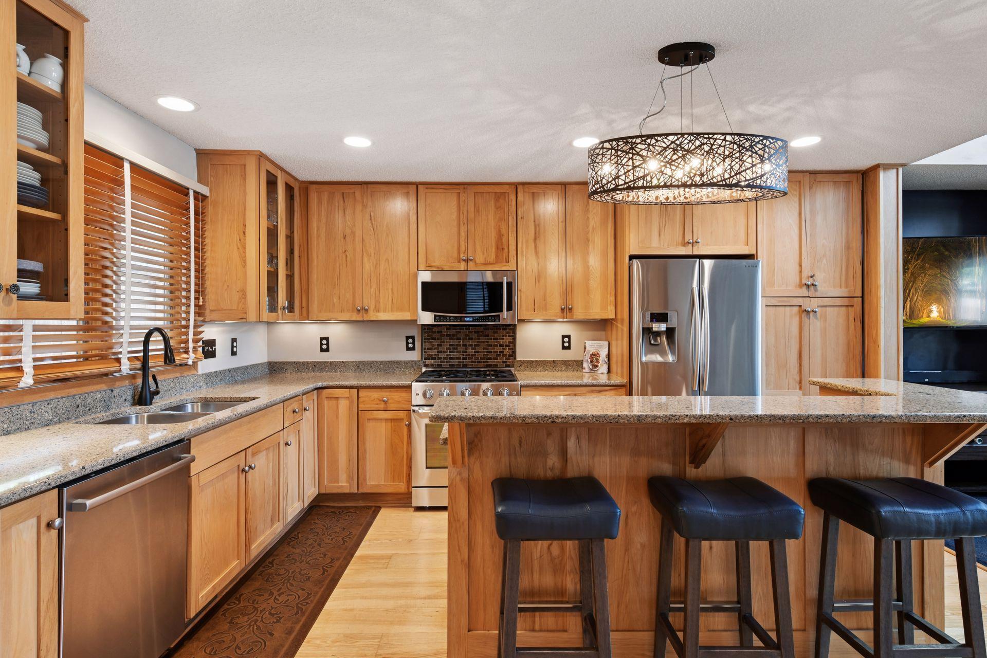 2819 Mckenzie Point Road