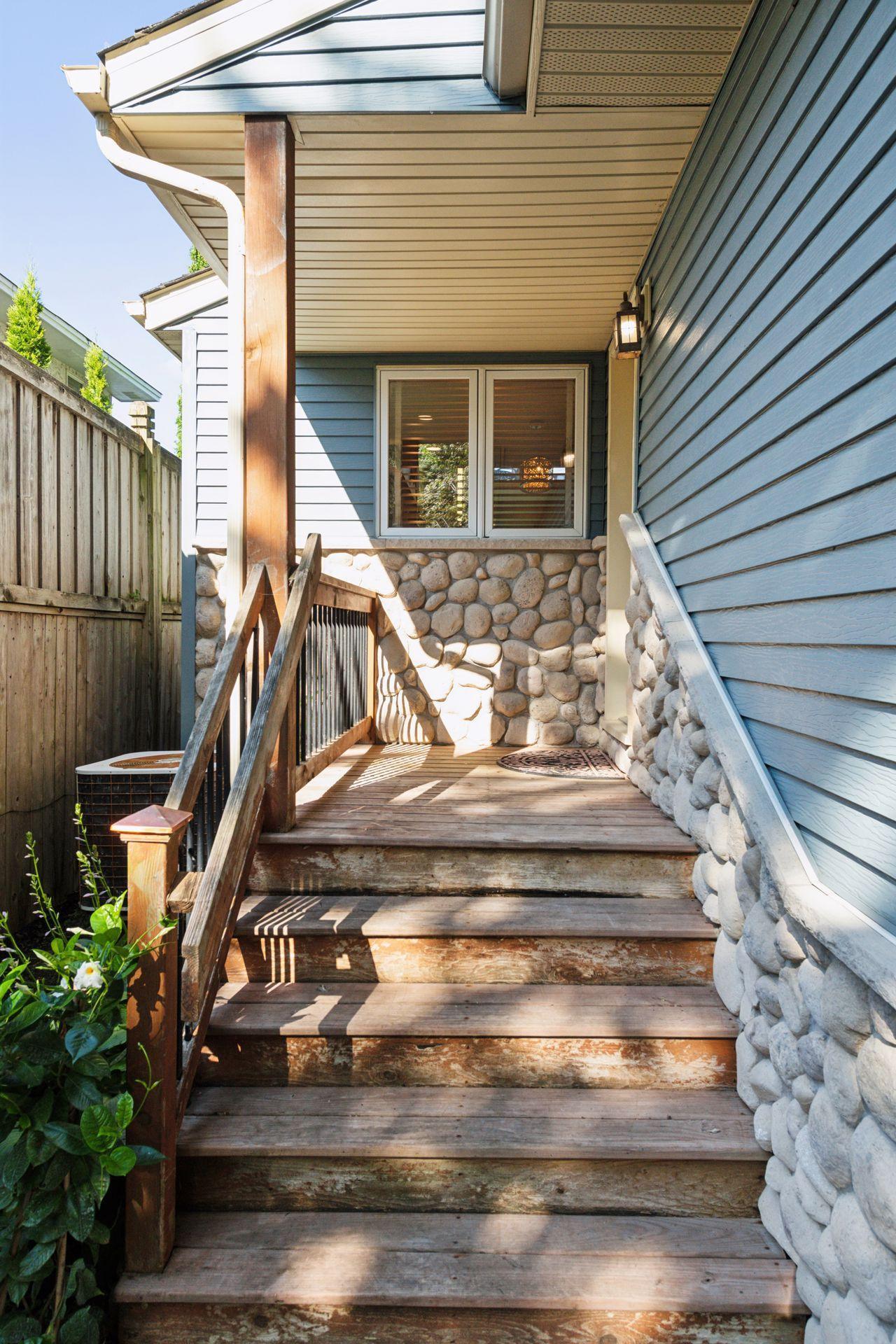 2819 Mckenzie Point Road