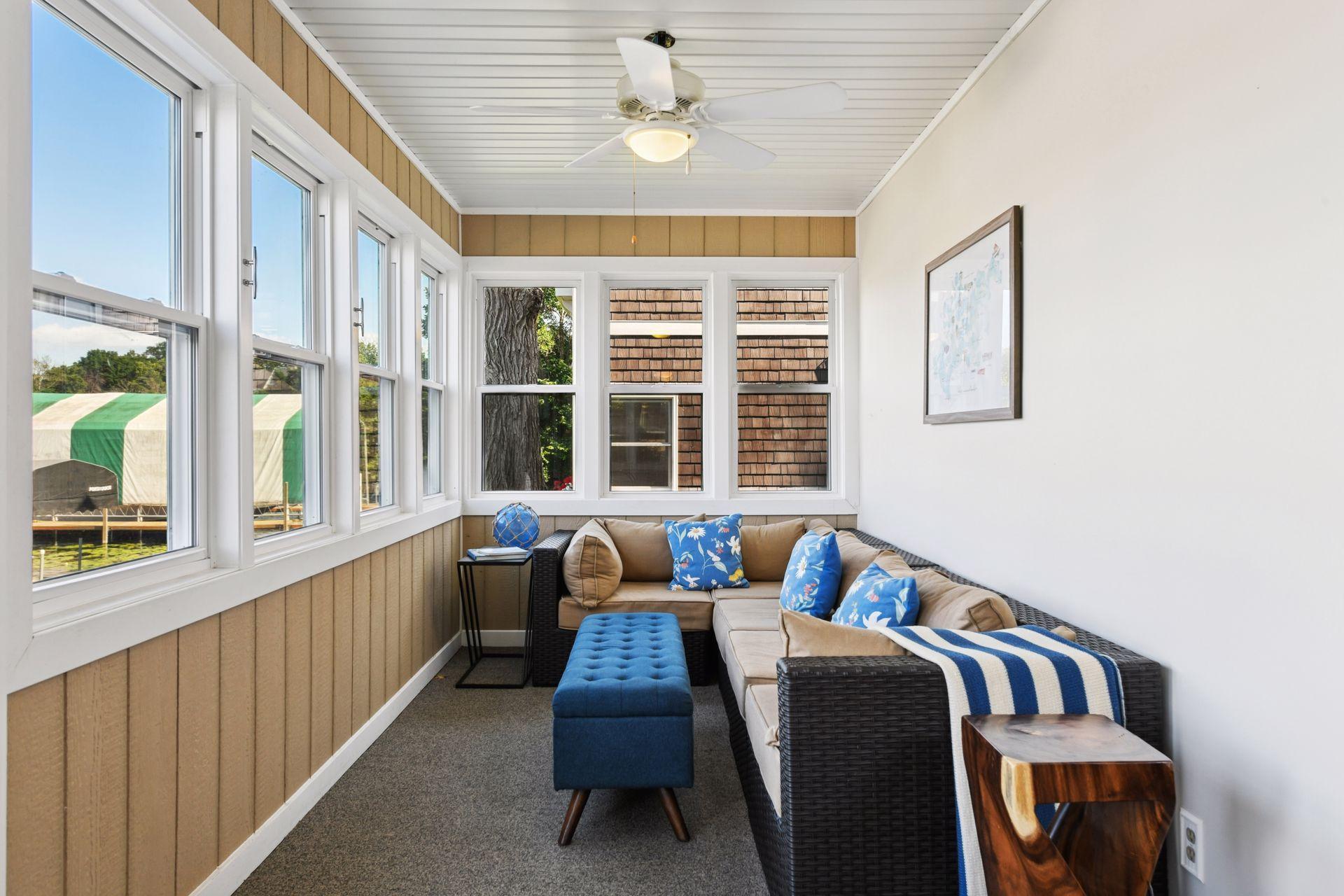 2819 Mckenzie Point Road