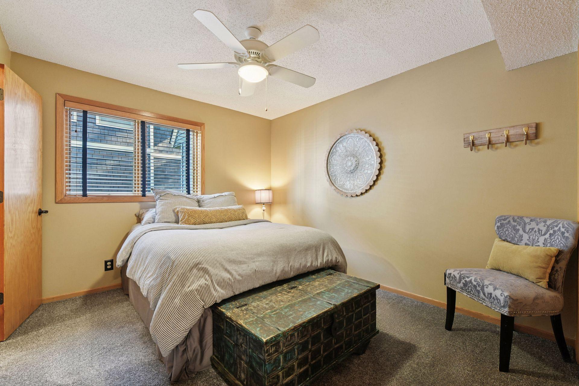 2819 Mckenzie Point Road