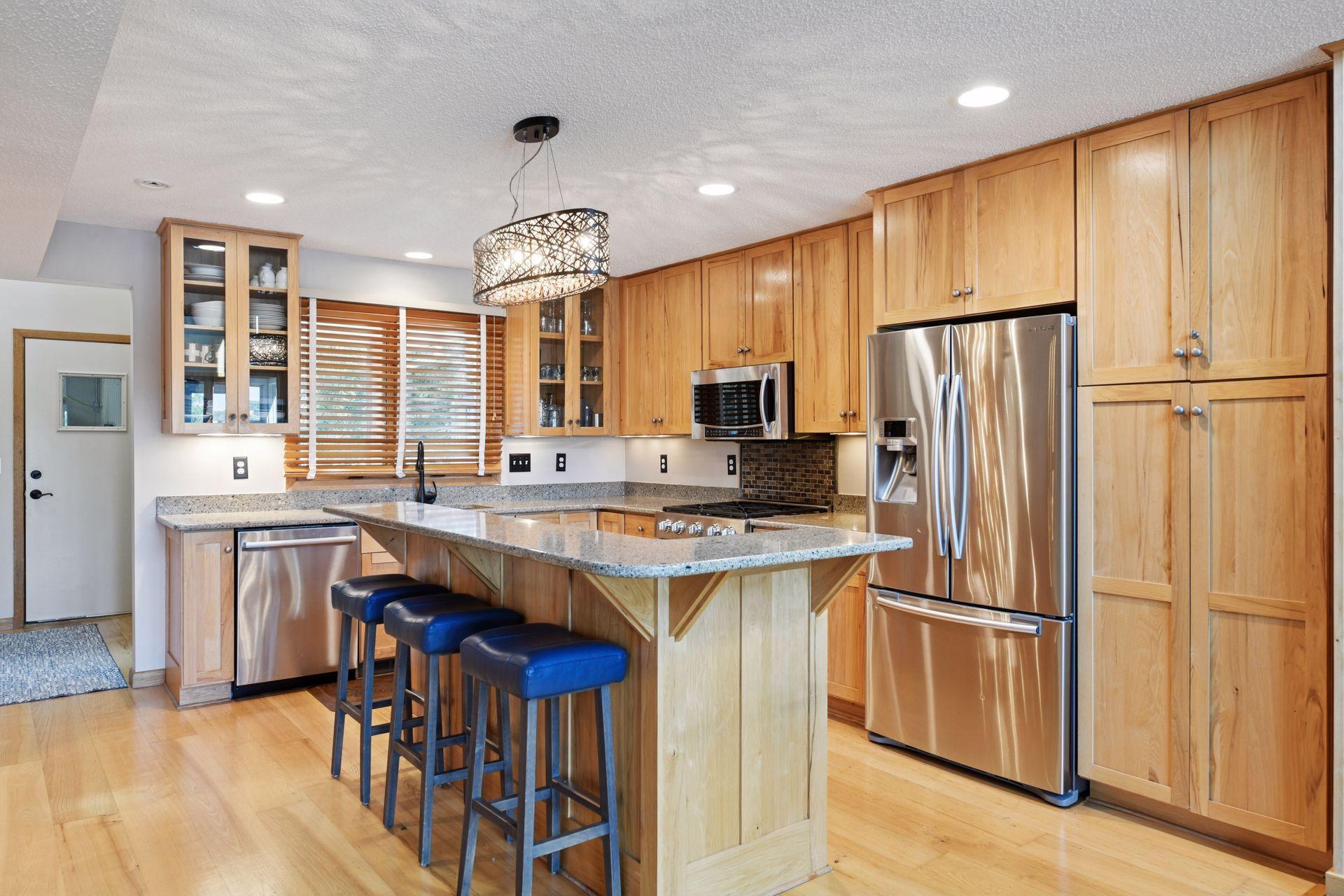 2819 Mckenzie Point Road