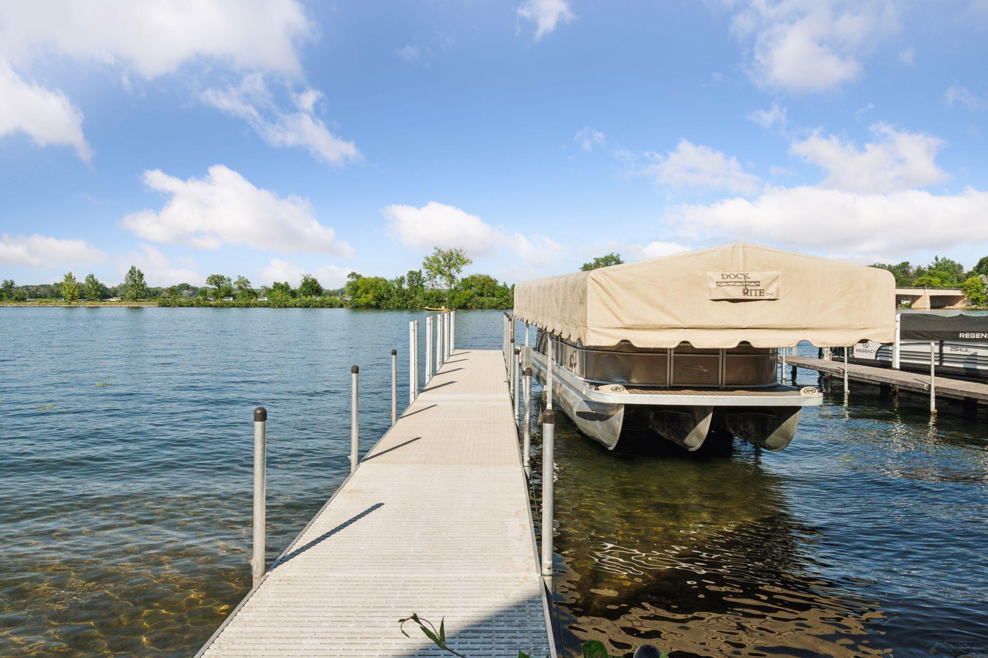 2819 Mckenzie Point Road