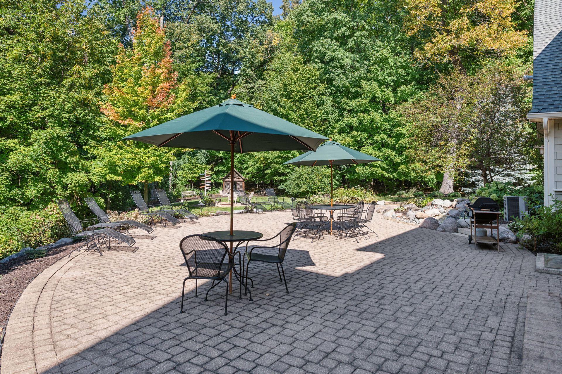 4694 Baycliffe Drive