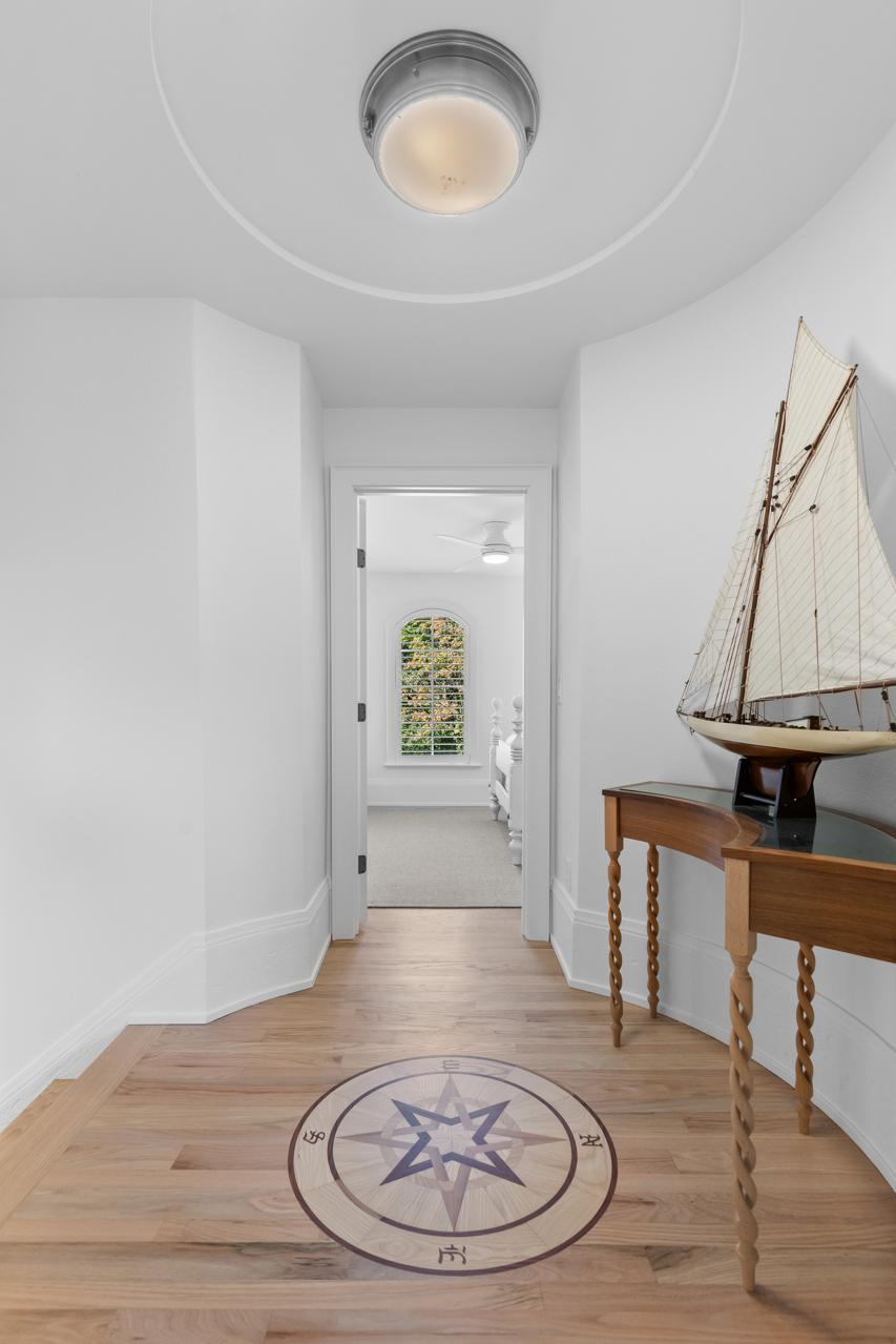 1074 Wildhurst Trail