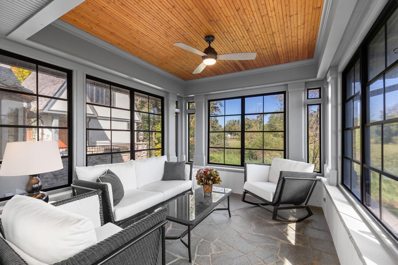 1074 Wildhurst Trail