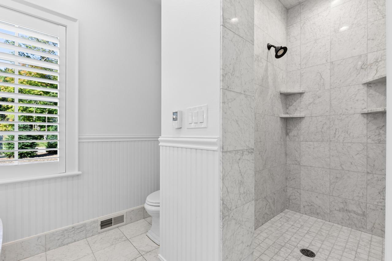 1074 Wildhurst Trail