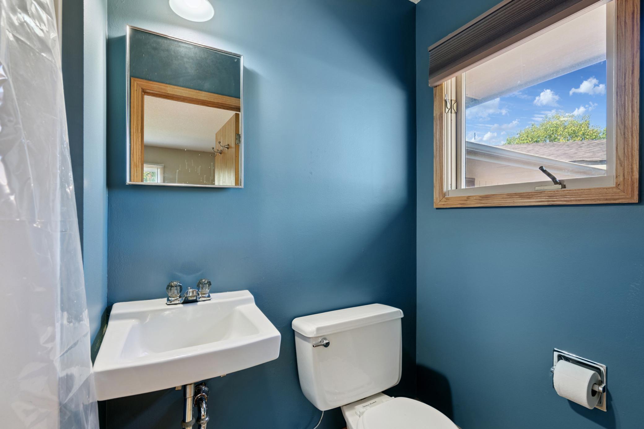 3551 Wisconsin Avenue N