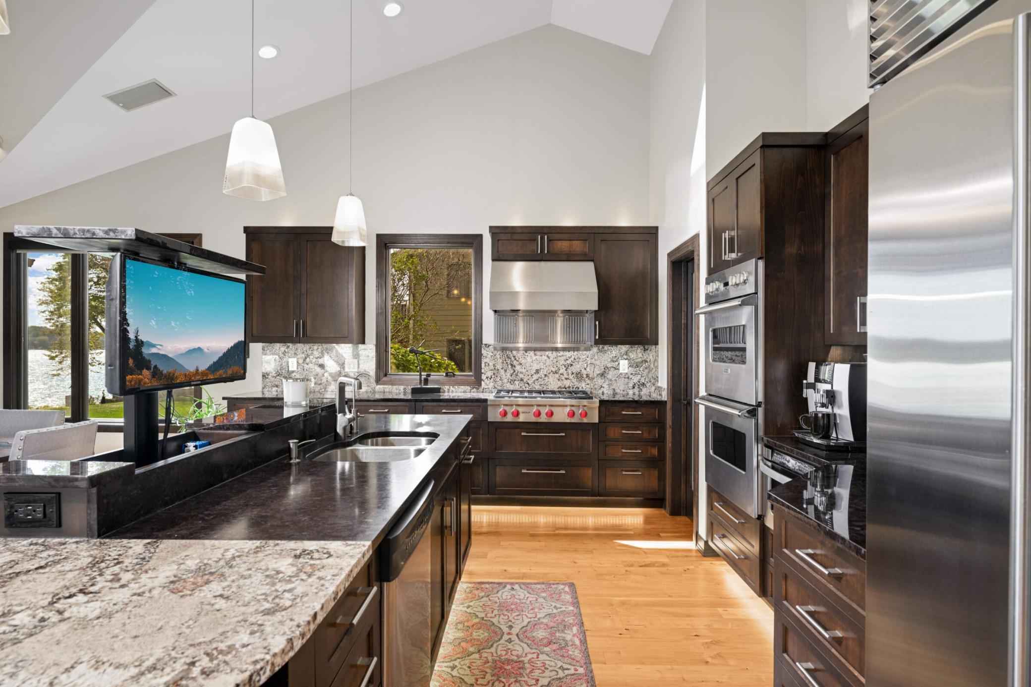 3857 Island View Circle NW