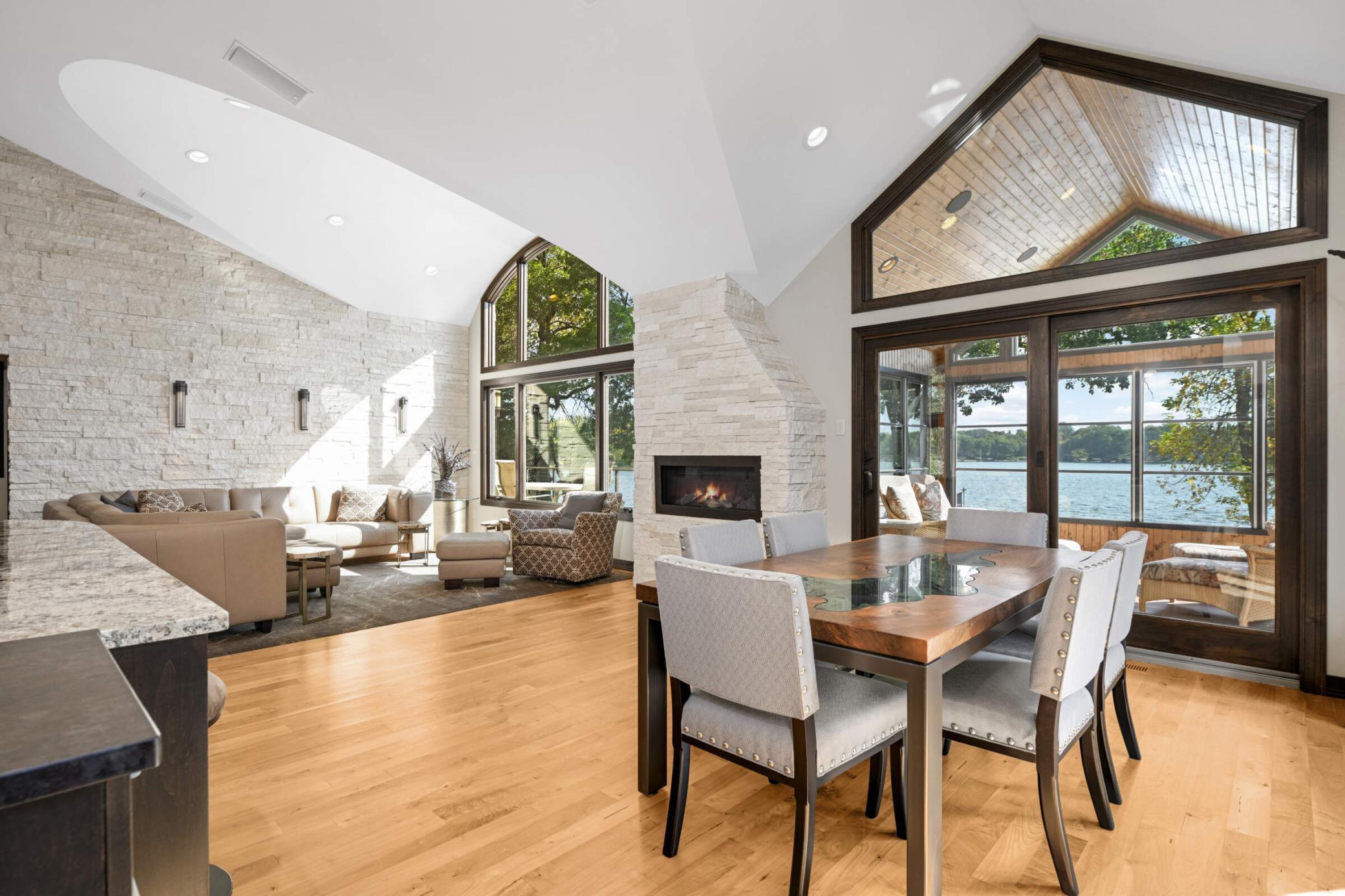 3857 Island View Circle NW