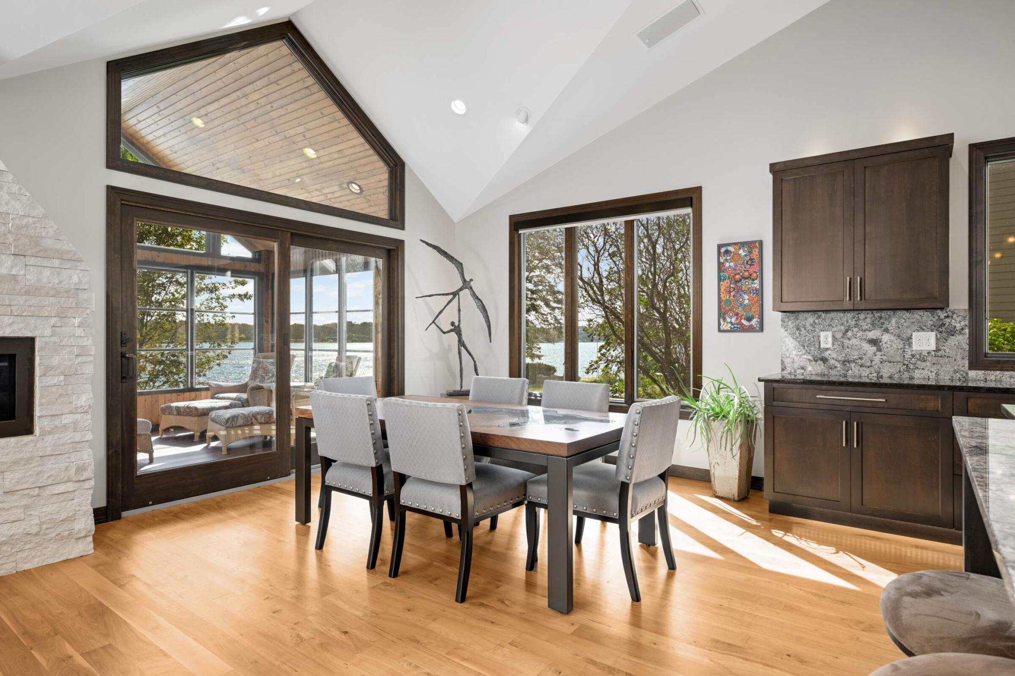 3857 Island View Circle NW