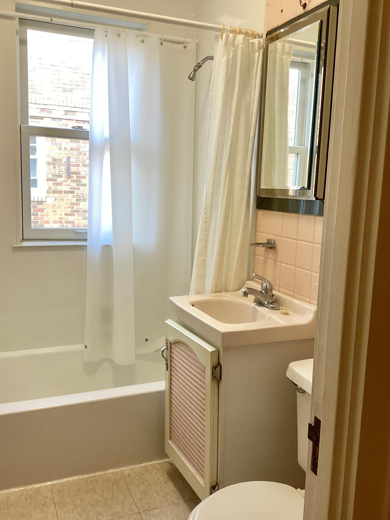 3340 Blaisdell Avenue Unit: 5