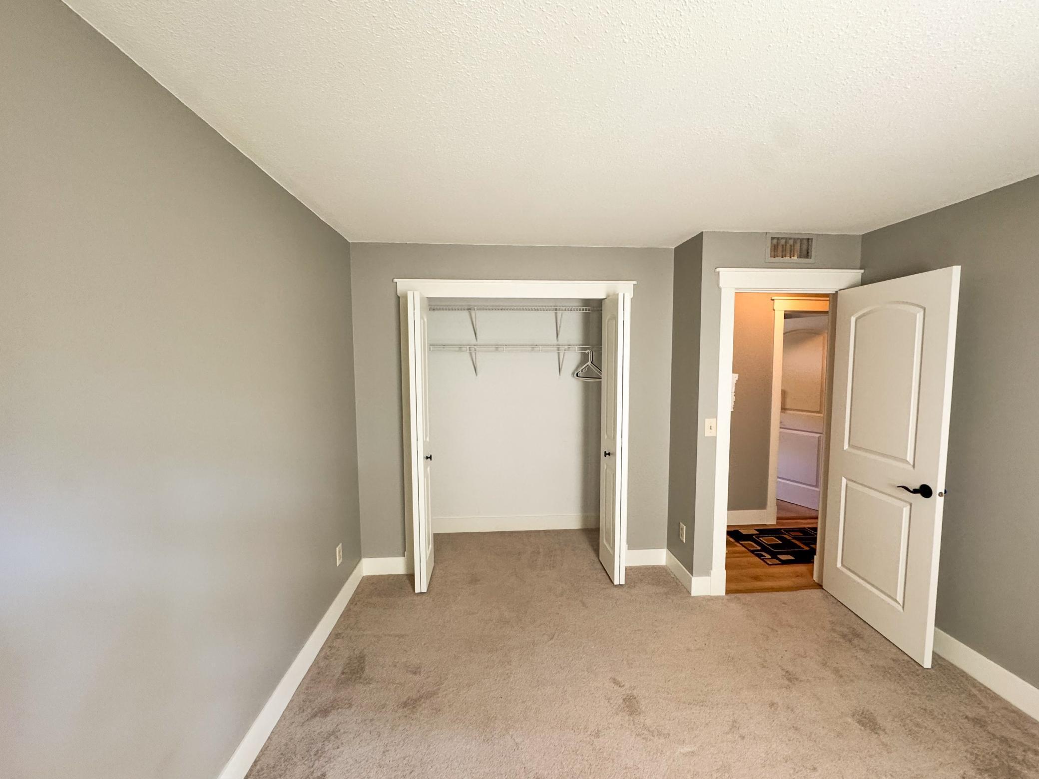 15565 26th Avenue N Unit: B