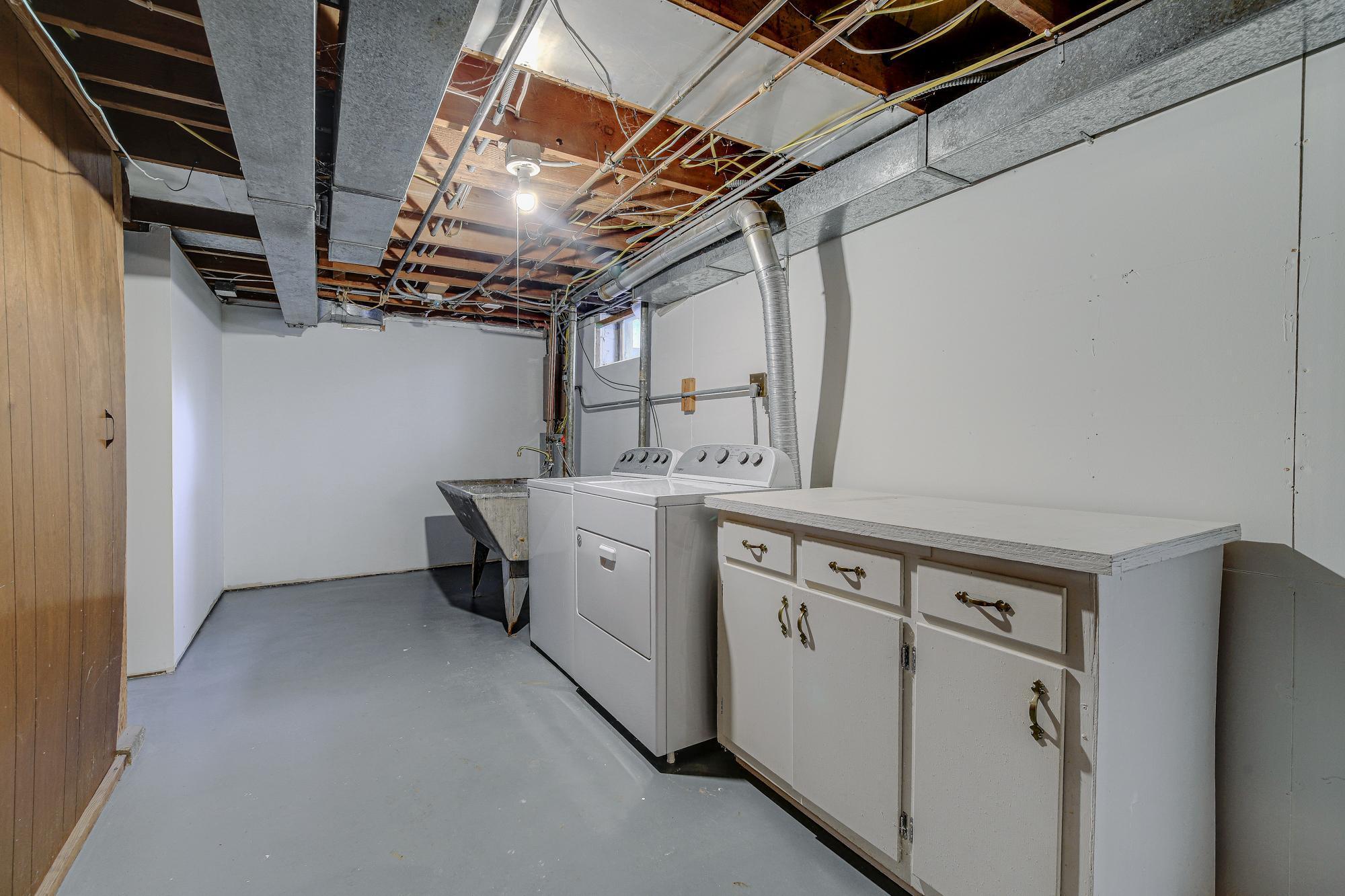 9824 Fremont Avenue S