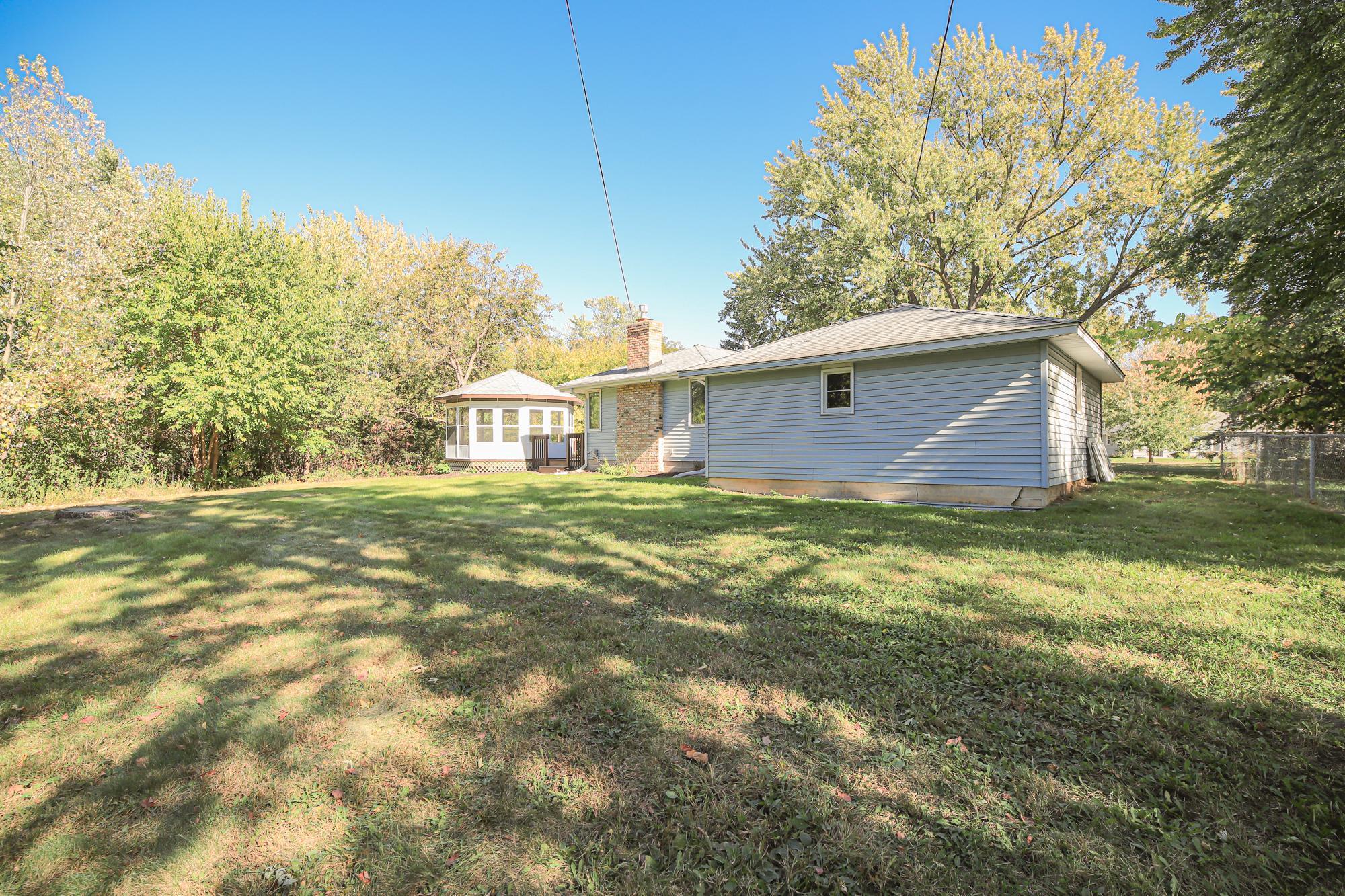 9824 Fremont Avenue S