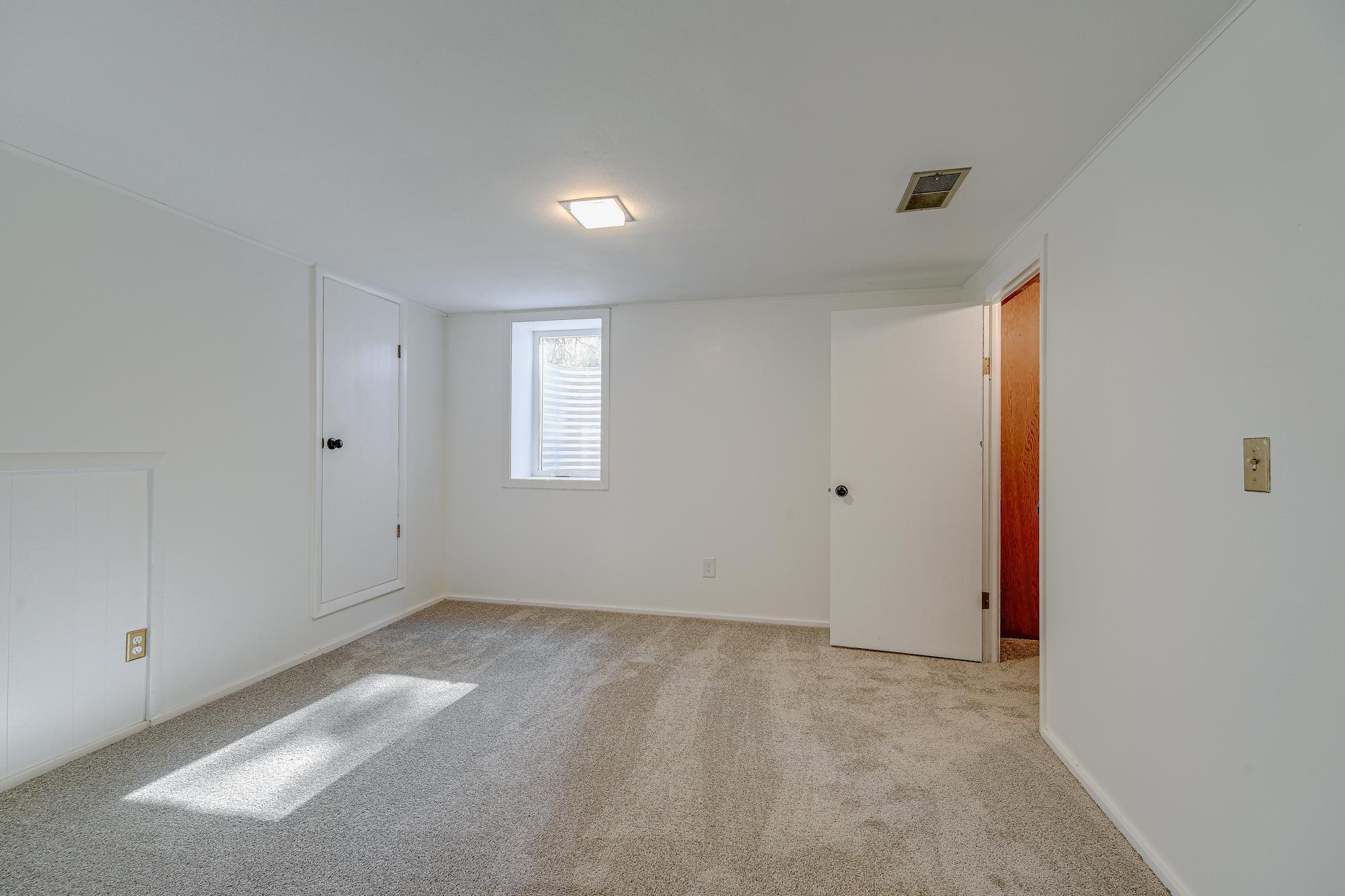 9824 Fremont Avenue S