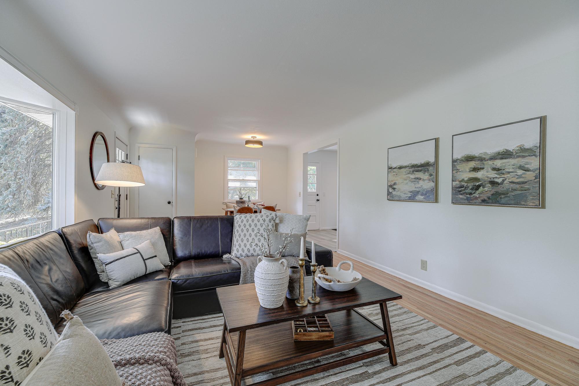 9824 Fremont Avenue S