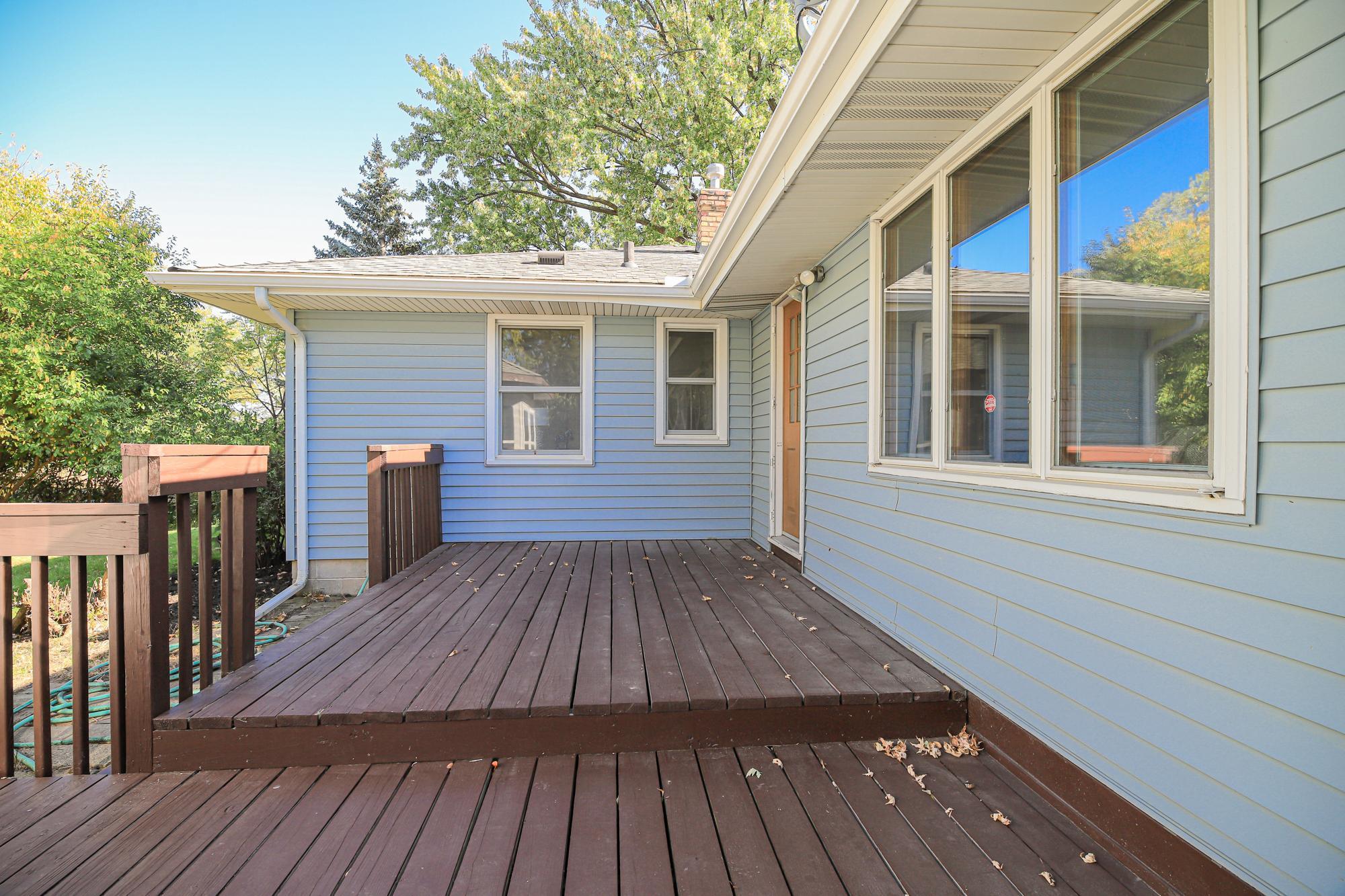 9824 Fremont Avenue S